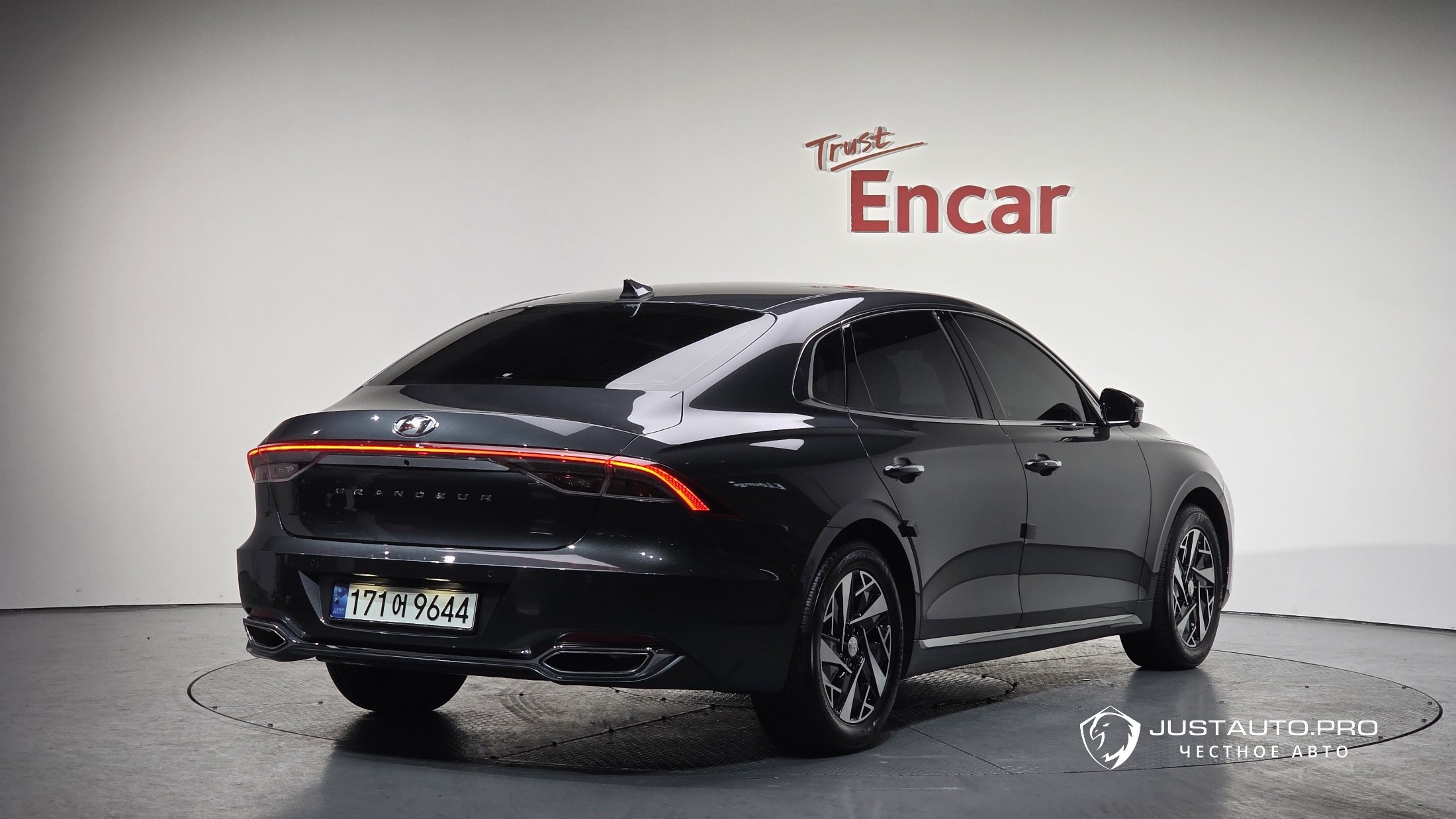 Автомобиль Hyundai Grandeur