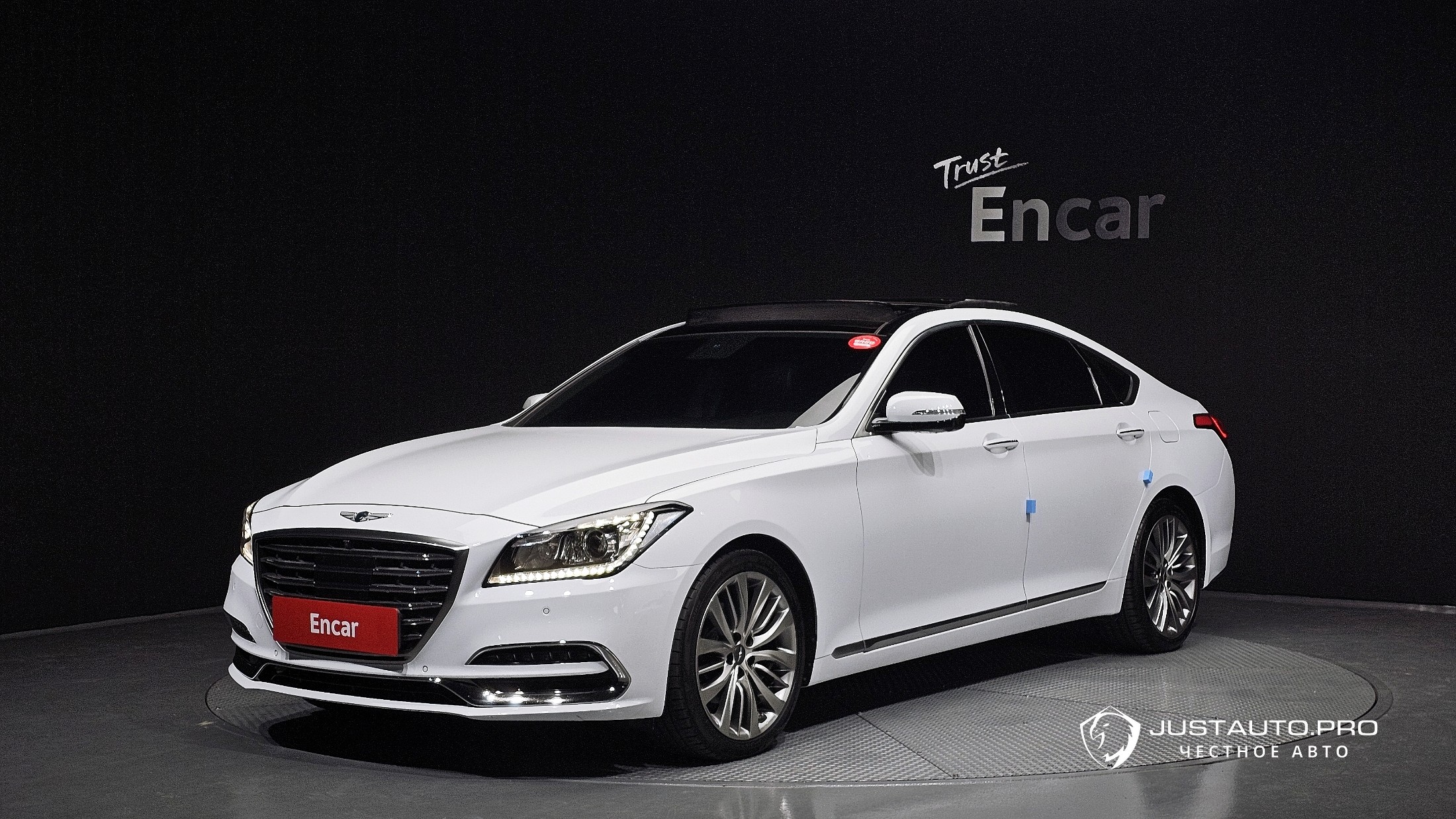 Автомобиль Genesis G80