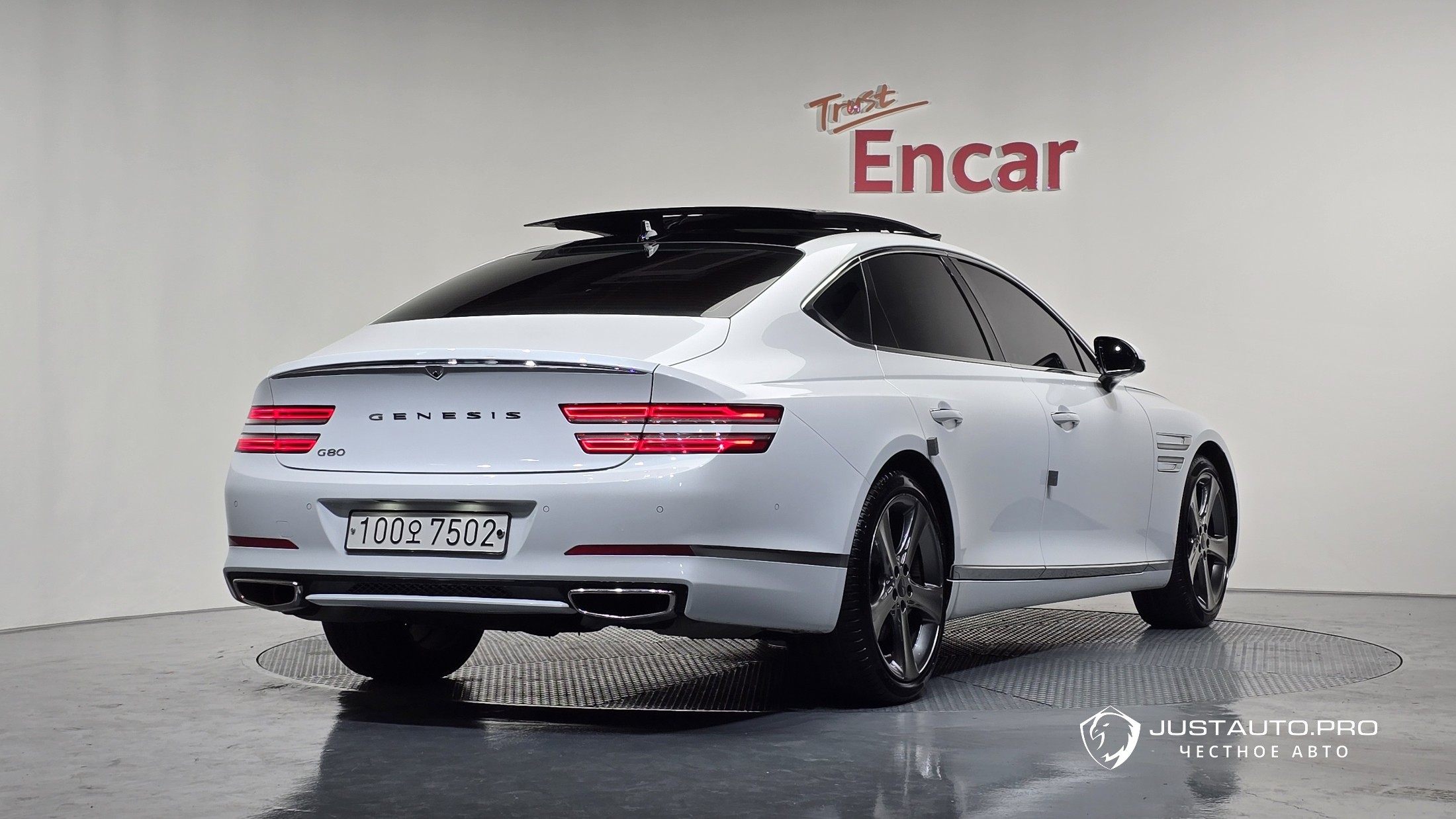 Автомобиль Genesis G80