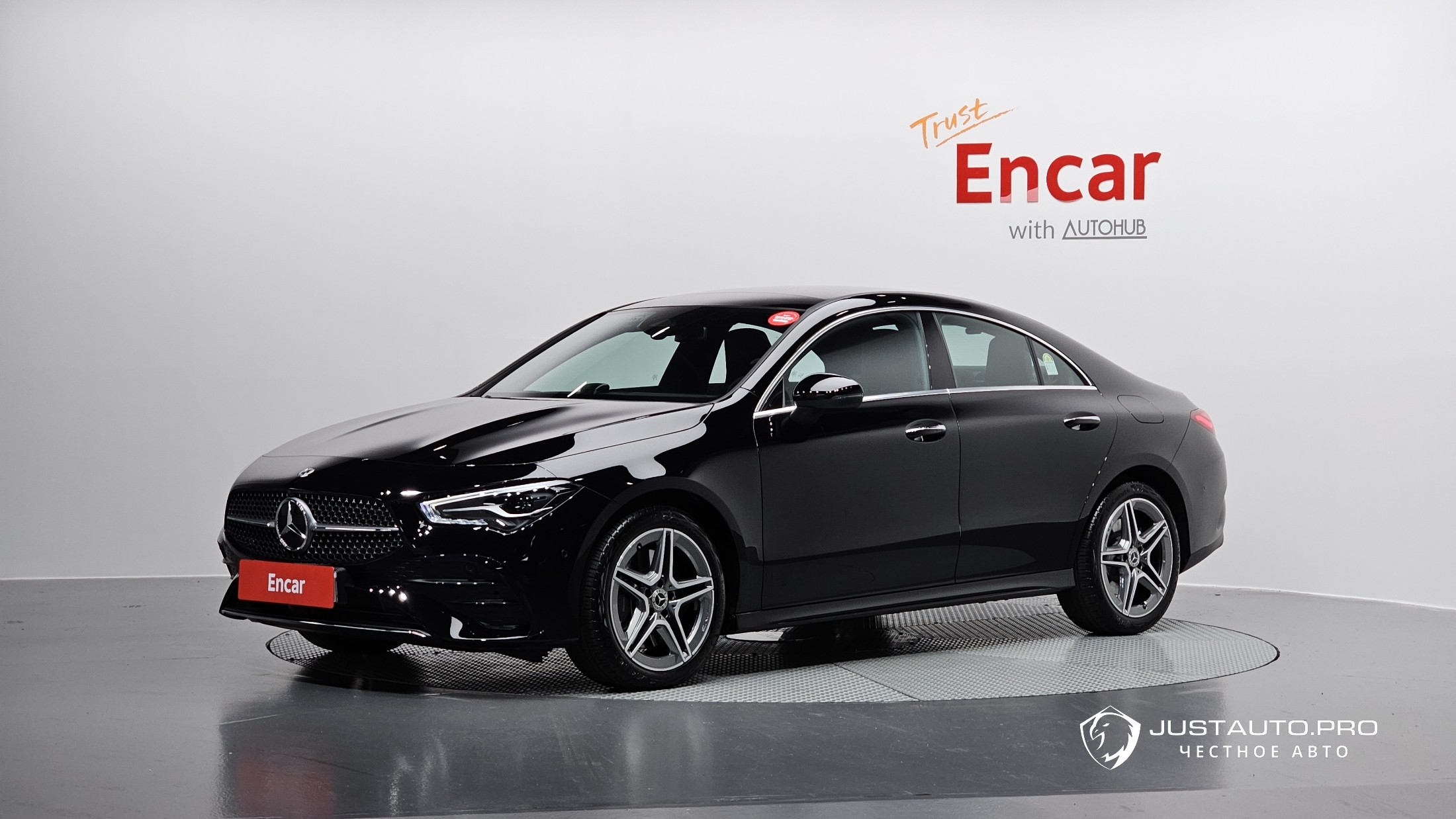 Автомобиль Mercedes-Benz CLA-Class