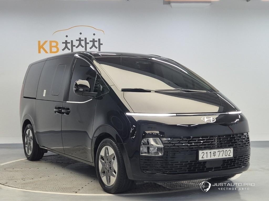 Автомобиль Hyundai Staria