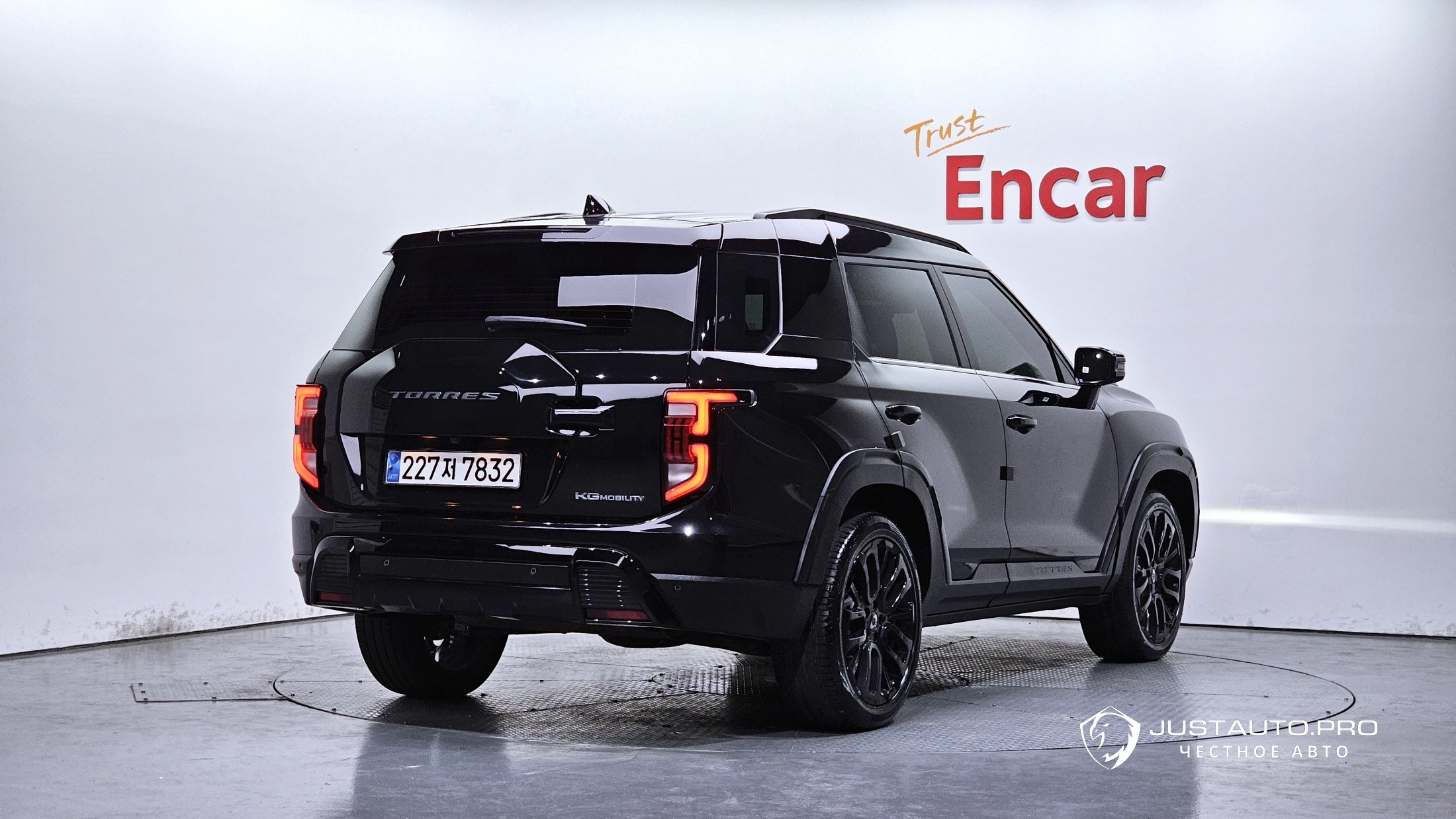 Автомобиль KG_Mobility_Ssangyong Torres