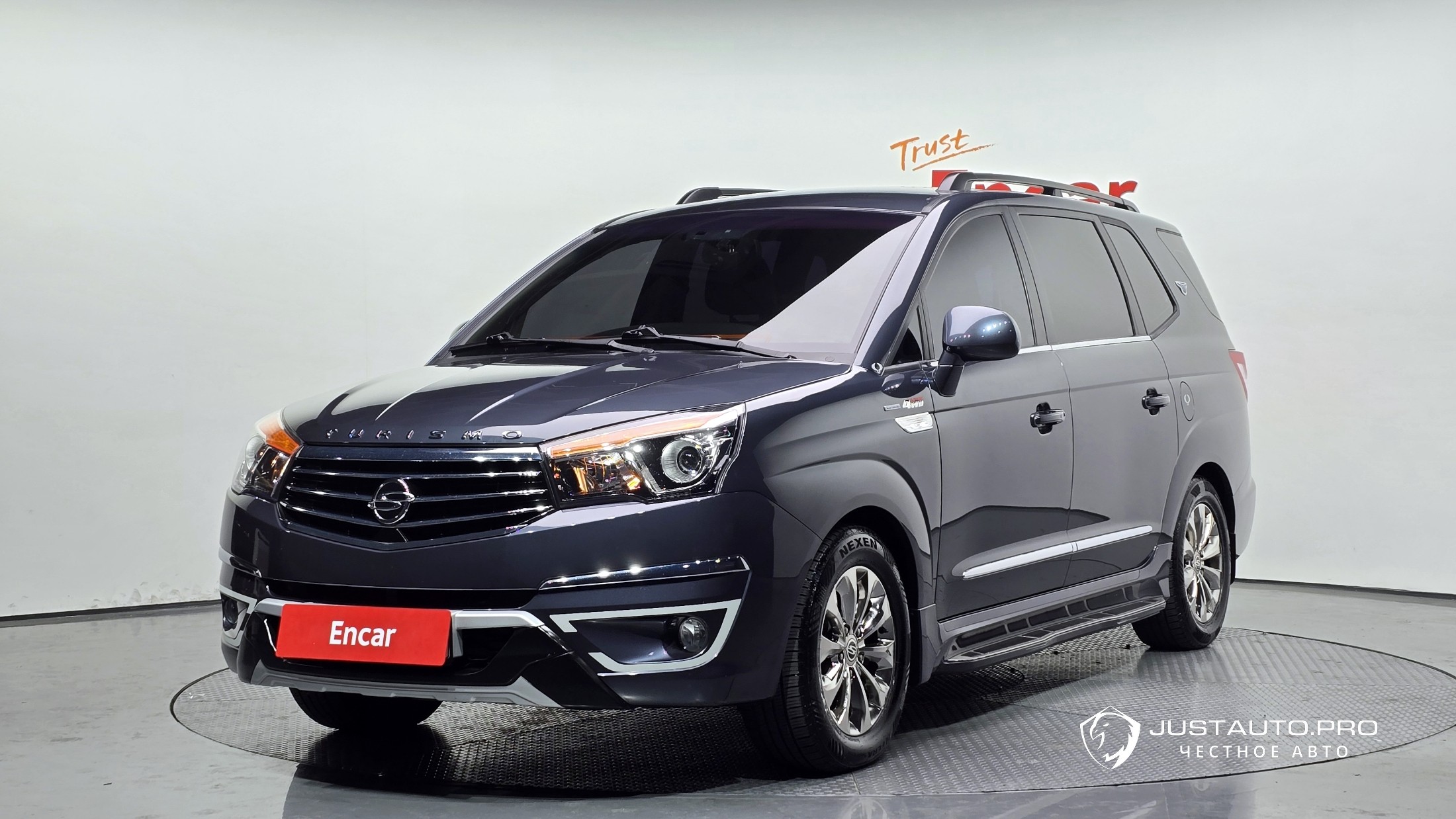 Автомобиль KG_Mobility_Ssangyong KORANDO