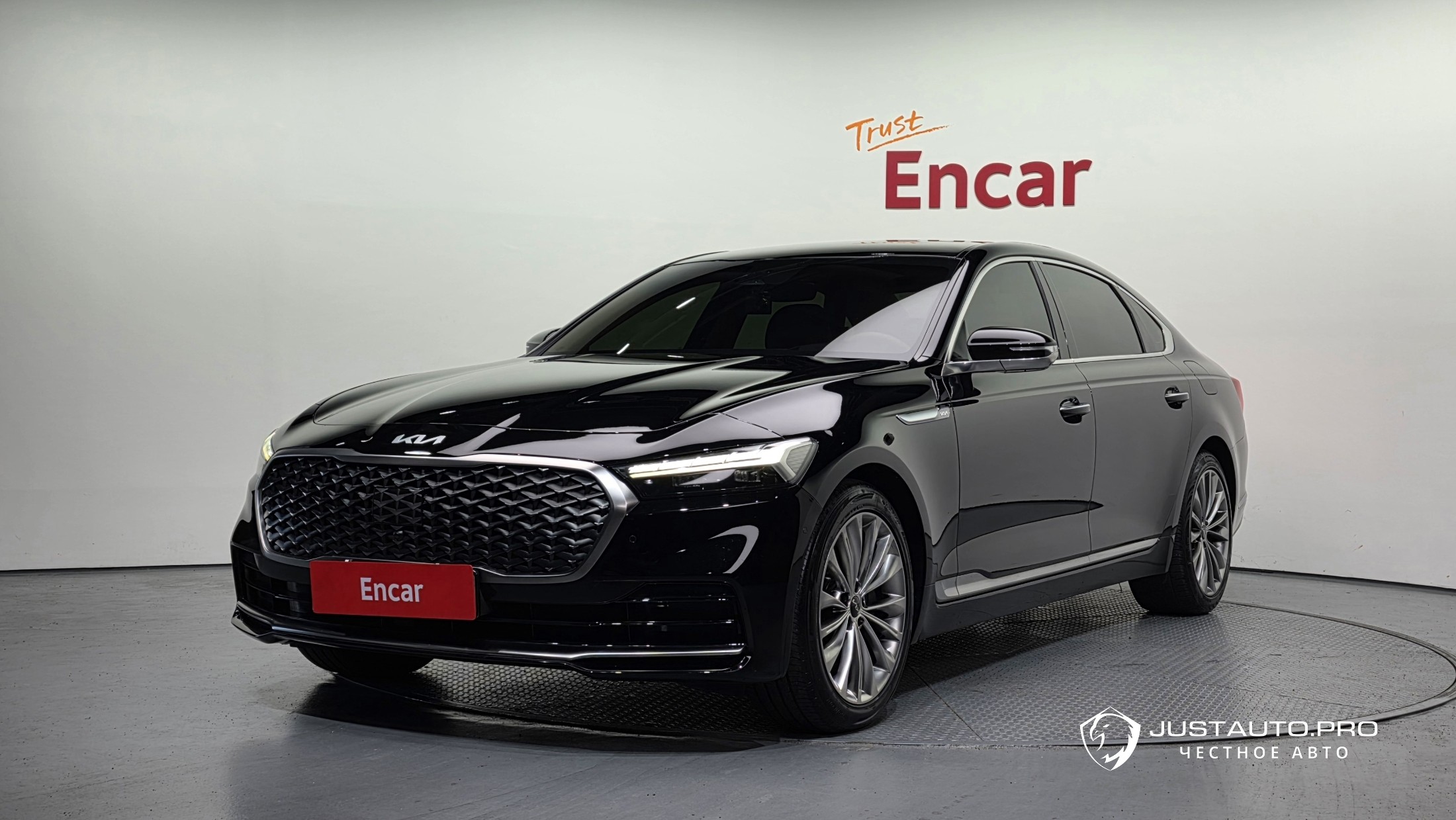 Автомобиль Kia K9