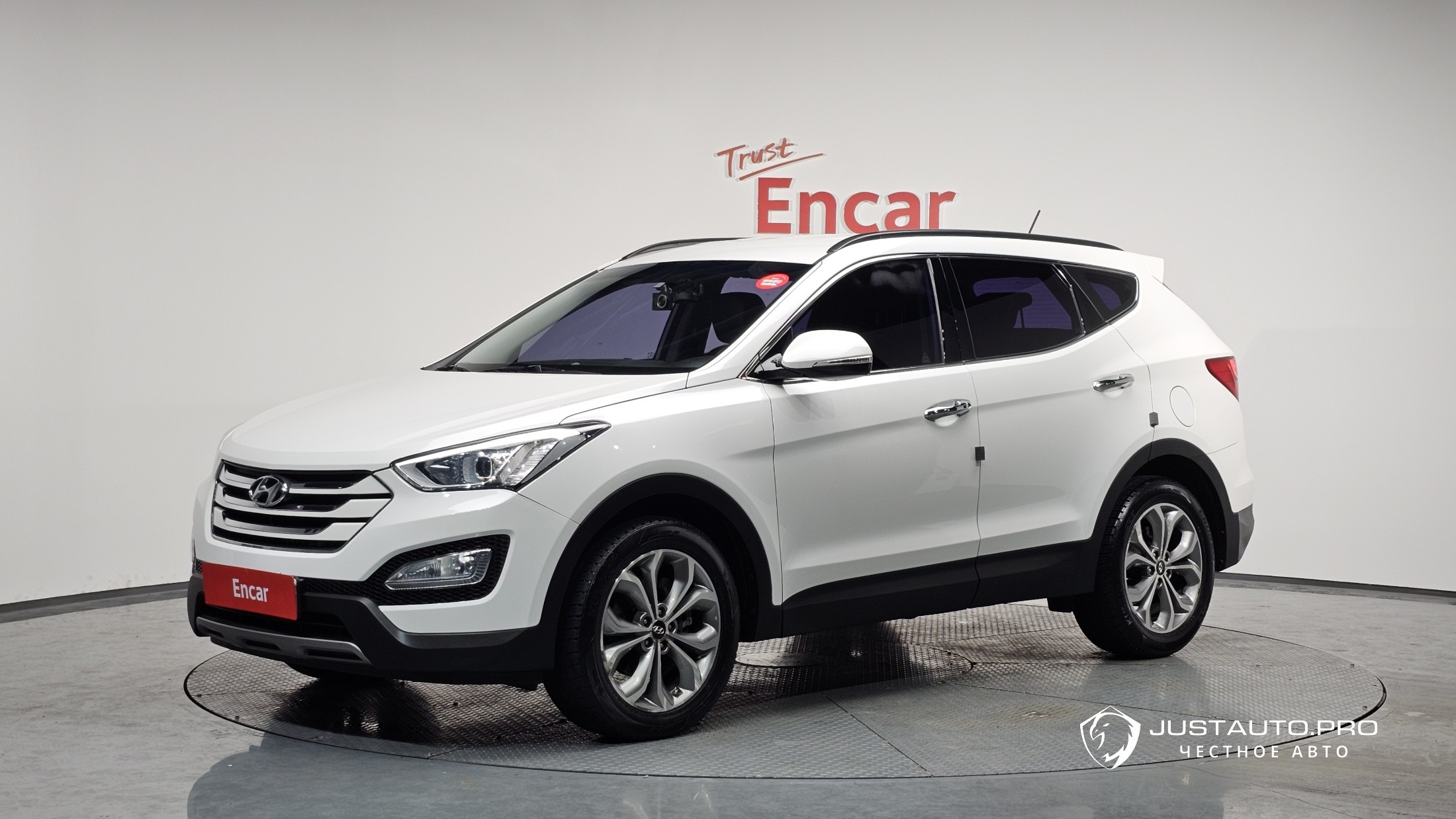 Автомобиль Hyundai Santafe