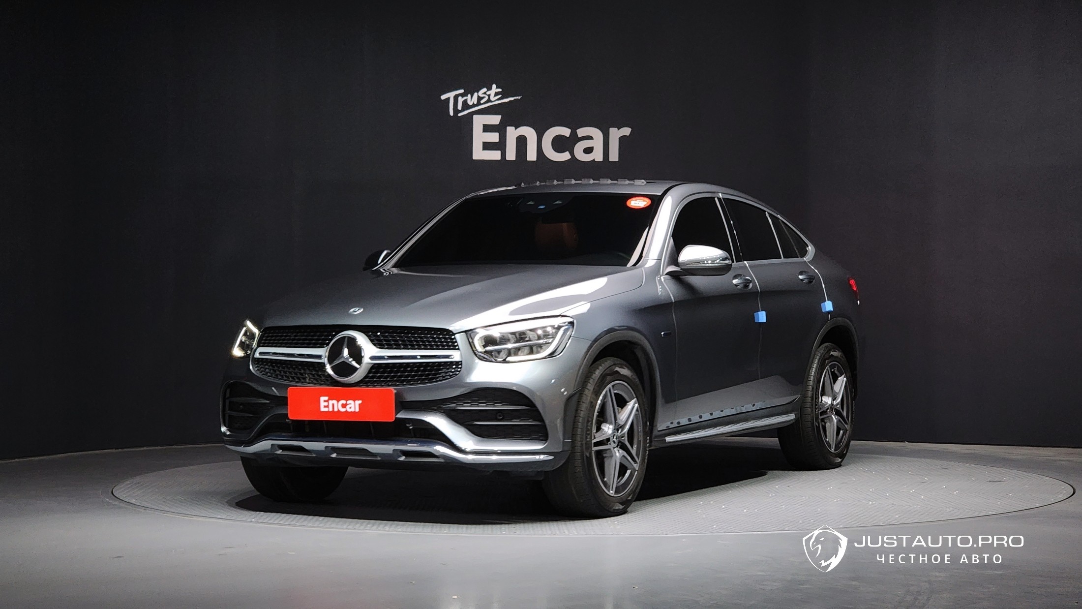 Автомобиль Mercedes-Benz GLC-Class
