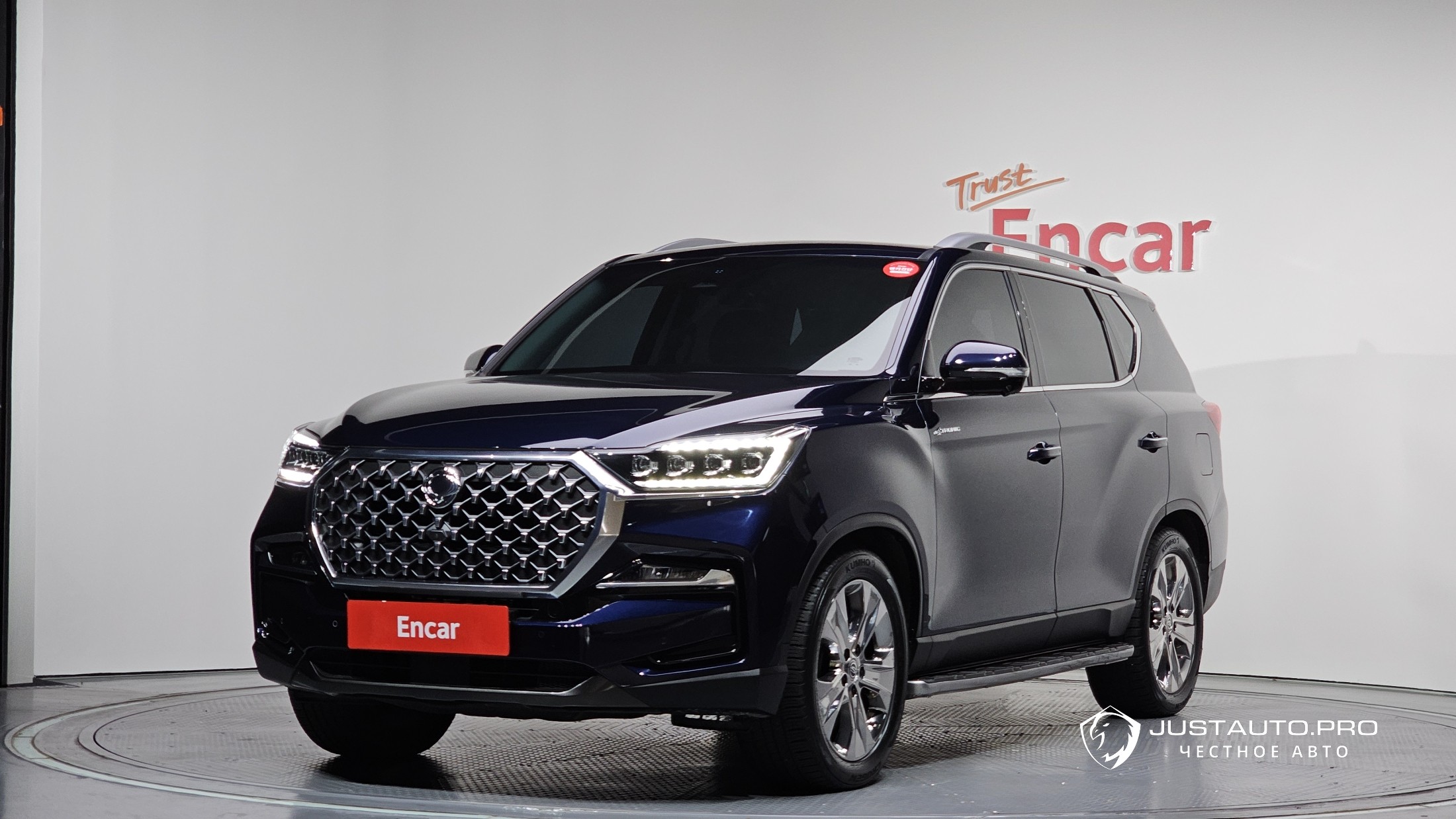 Автомобиль KG_Mobility_Ssangyong Rexton