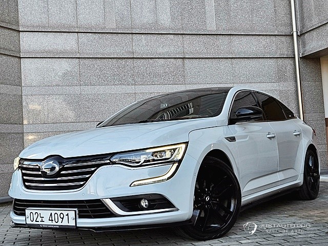 Автомобиль Renault-KoreaSamsung SM6