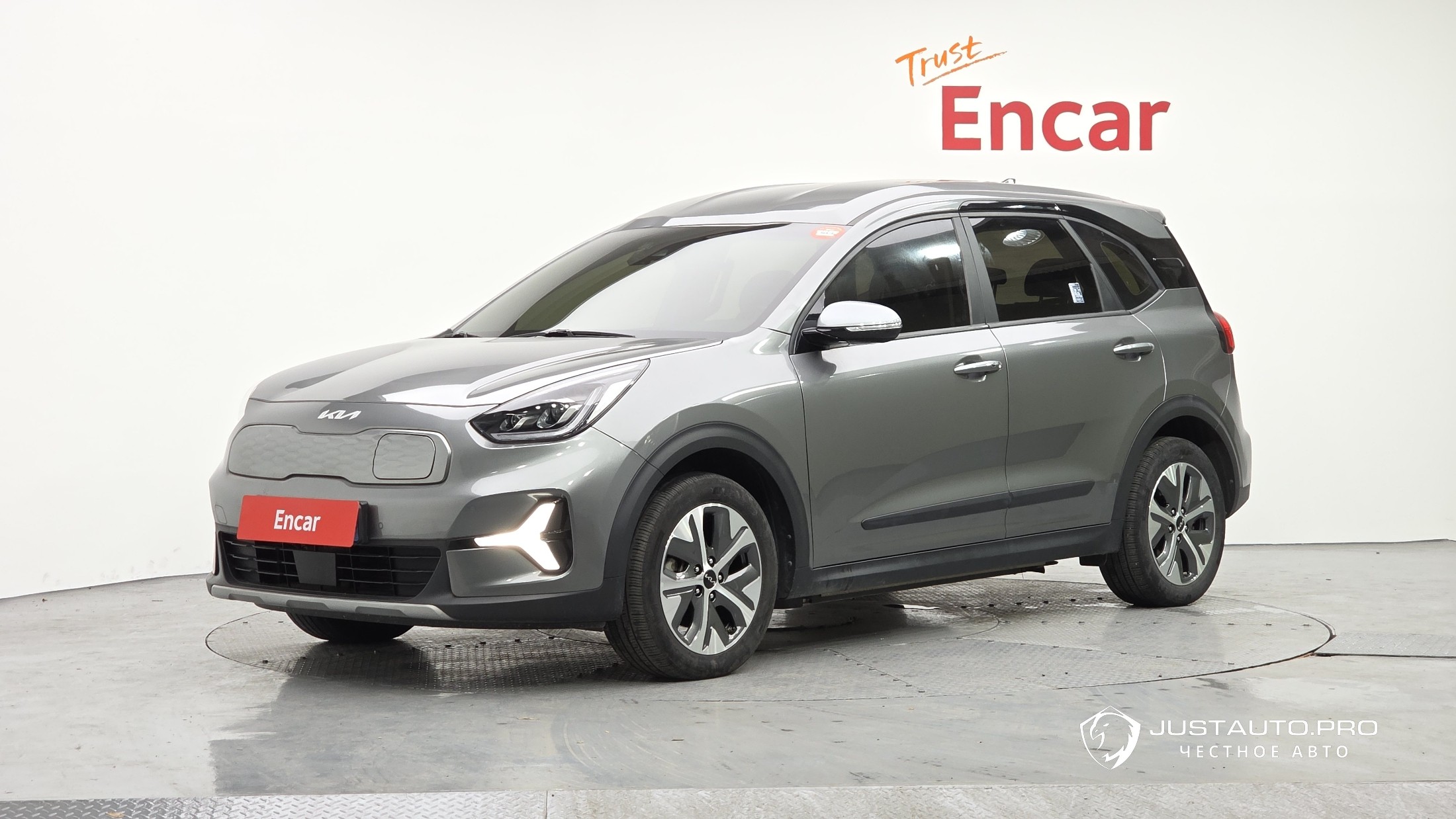 Автомобиль Kia Niro