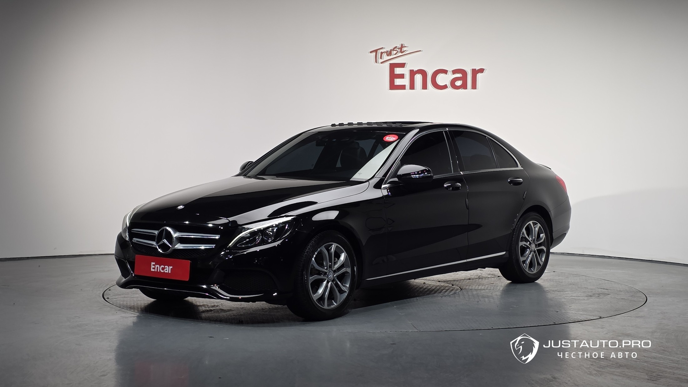 Автомобиль Mercedes-Benz C-Class