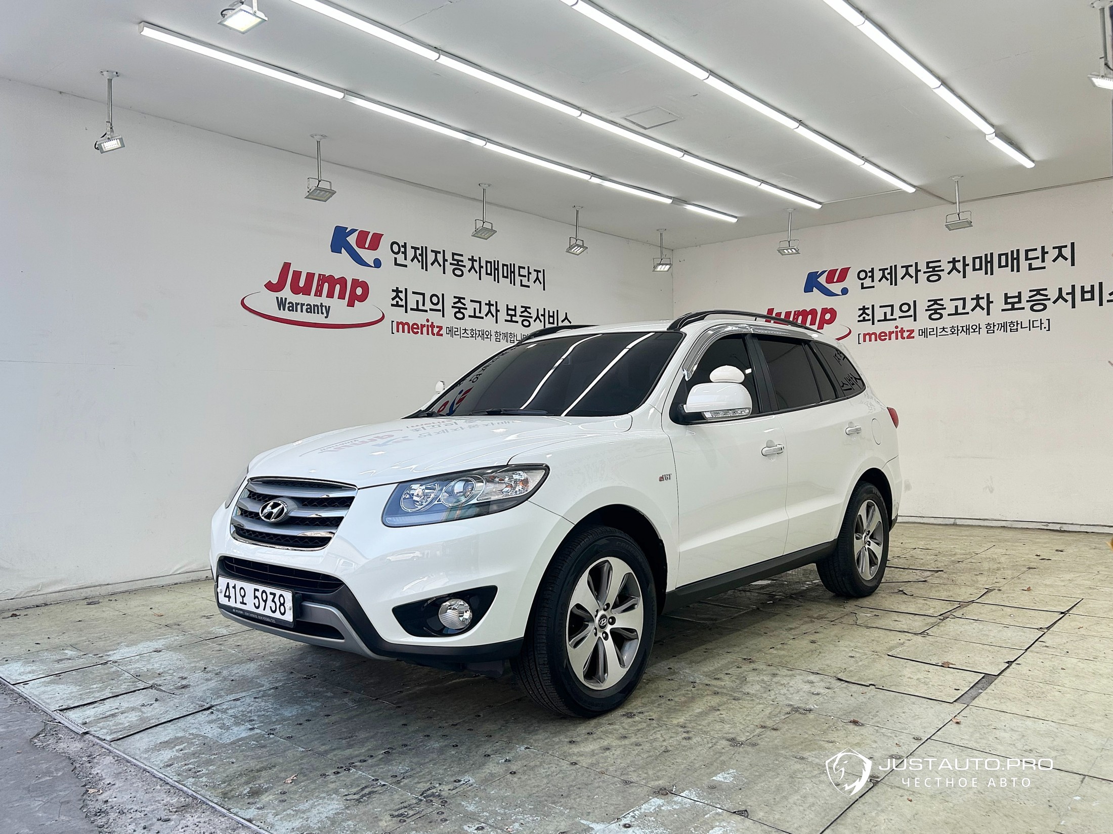 Автомобиль Hyundai Santafe