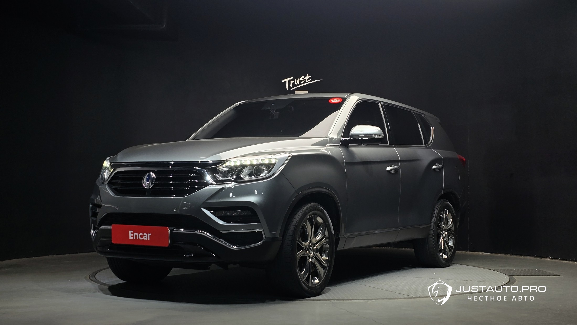 Автомобиль KG_Mobility_Ssangyong Rexton