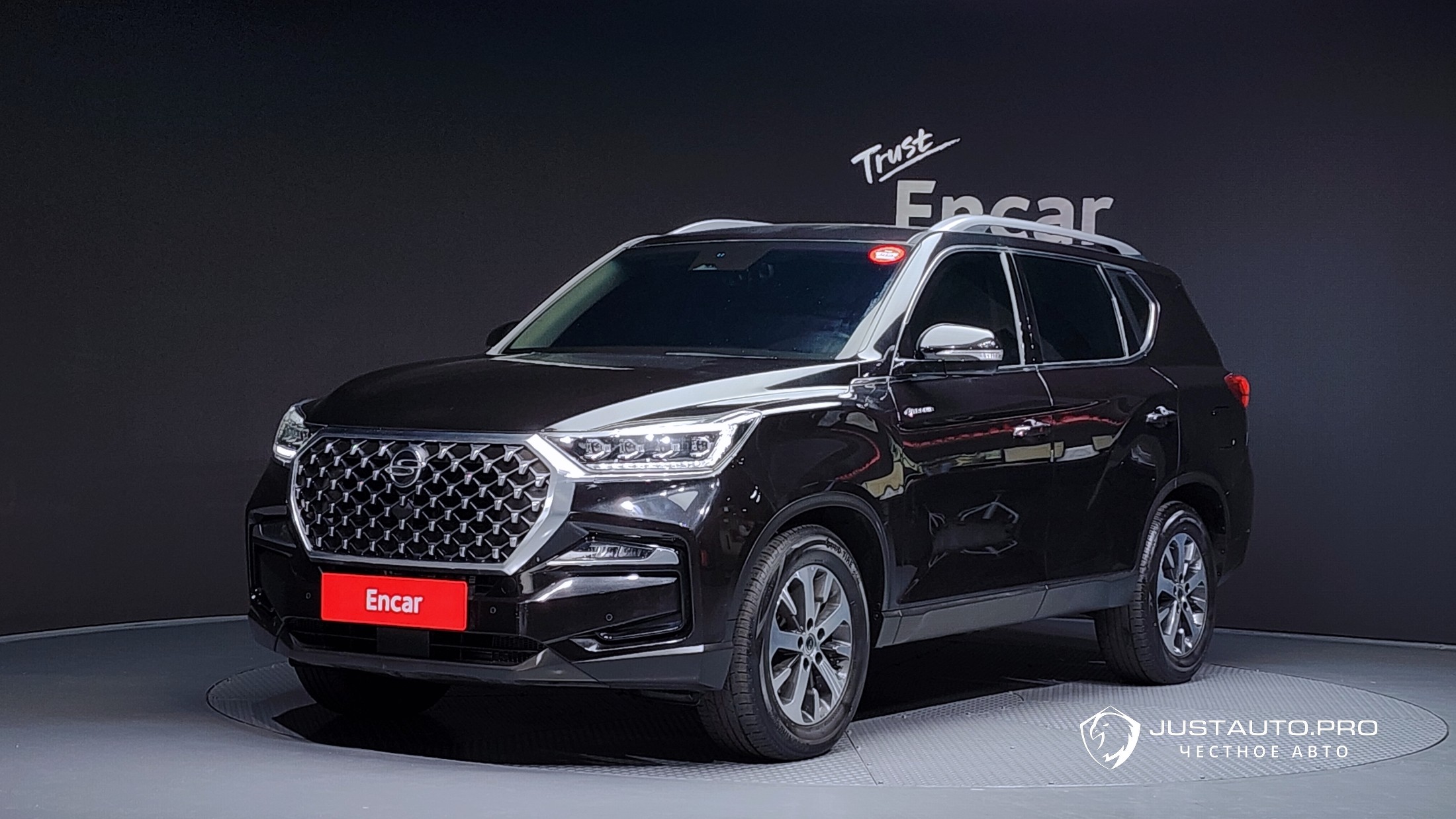 Автомобиль KG_Mobility_Ssangyong Rexton
