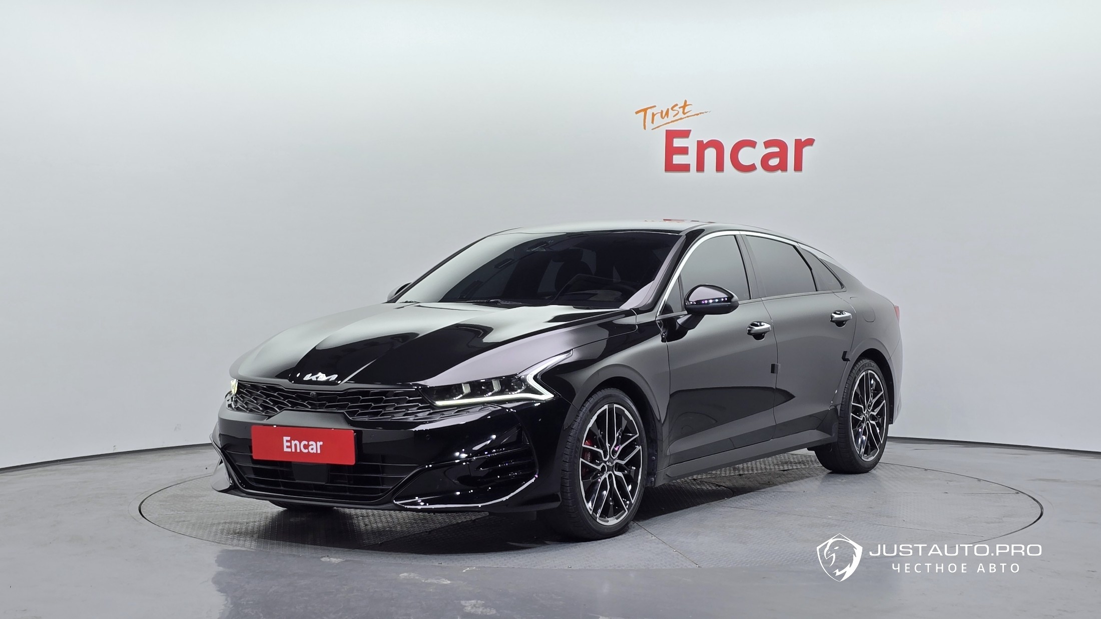 Автомобиль Kia K5