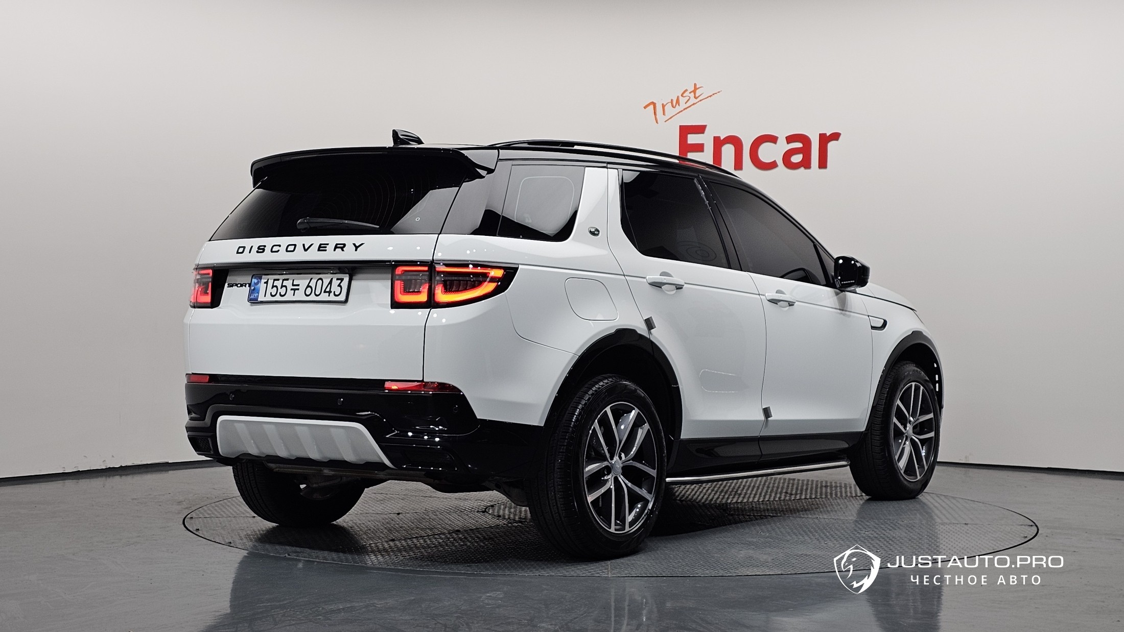 Автомобиль Land Rover Discovery Sport