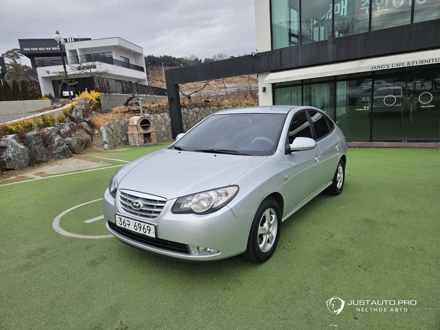 Автомобиль Hyundai AVANTE