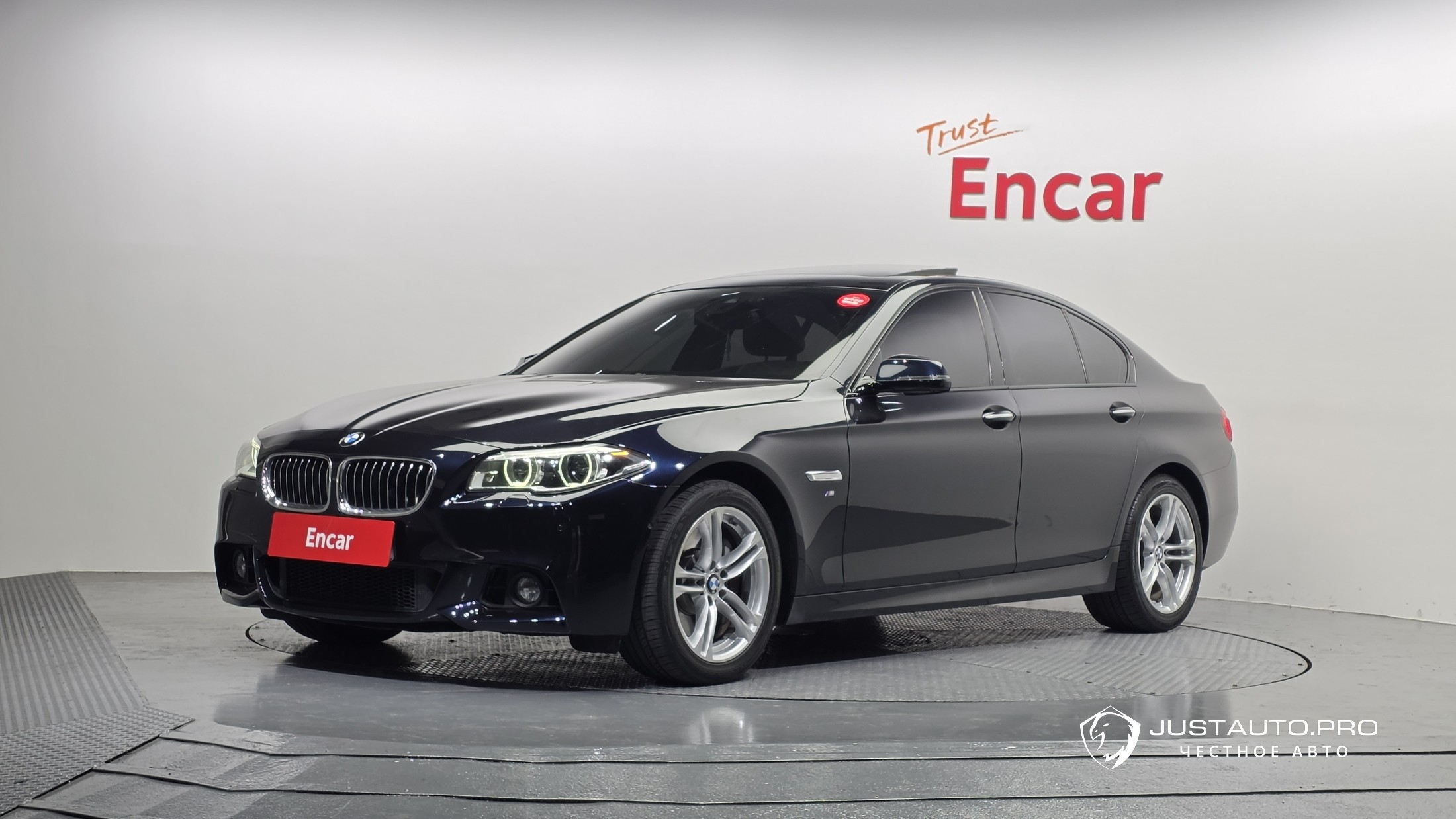 Автомобиль BMW 5-Series