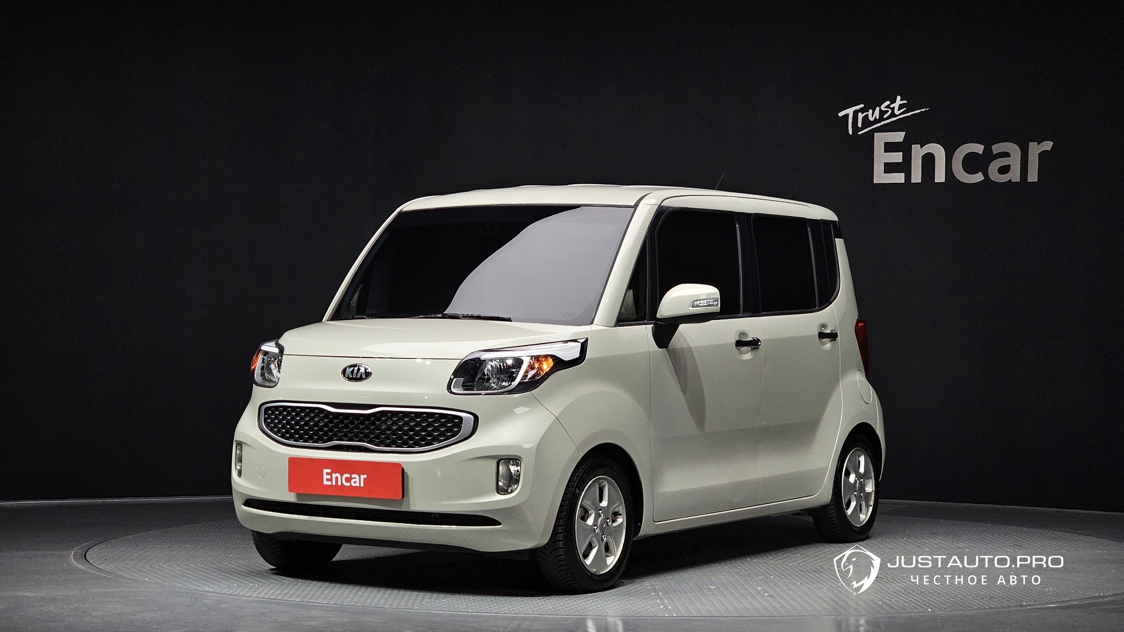 Автомобиль Kia RAY