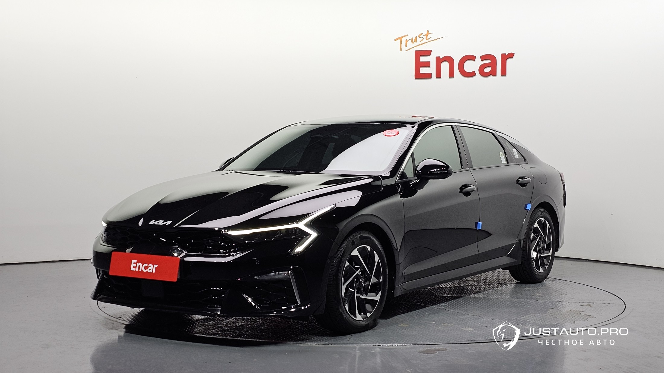 Автомобиль Kia K5