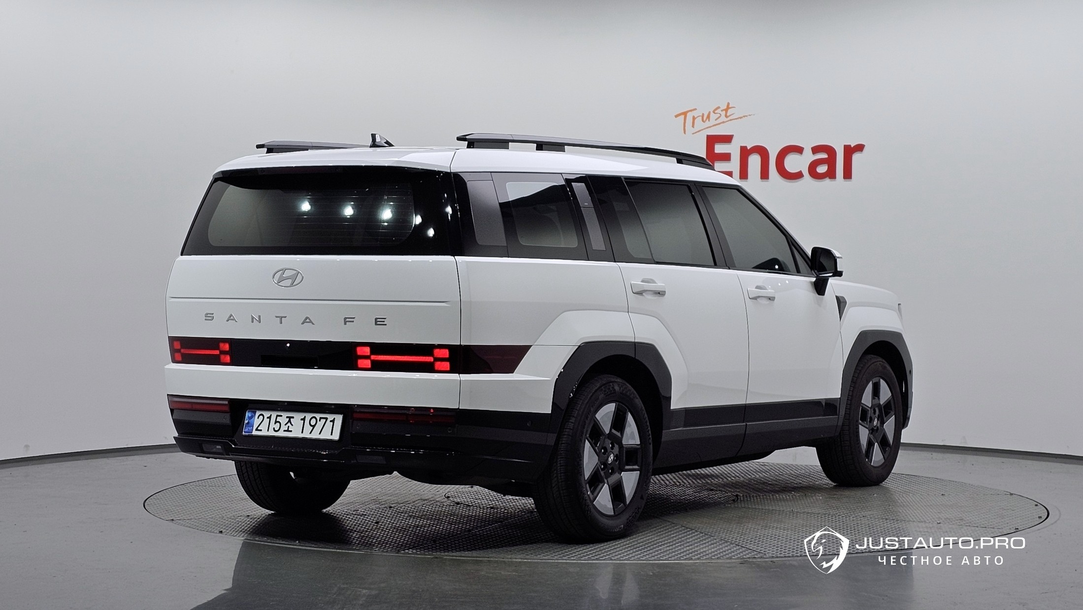 Автомобиль Hyundai Santafe