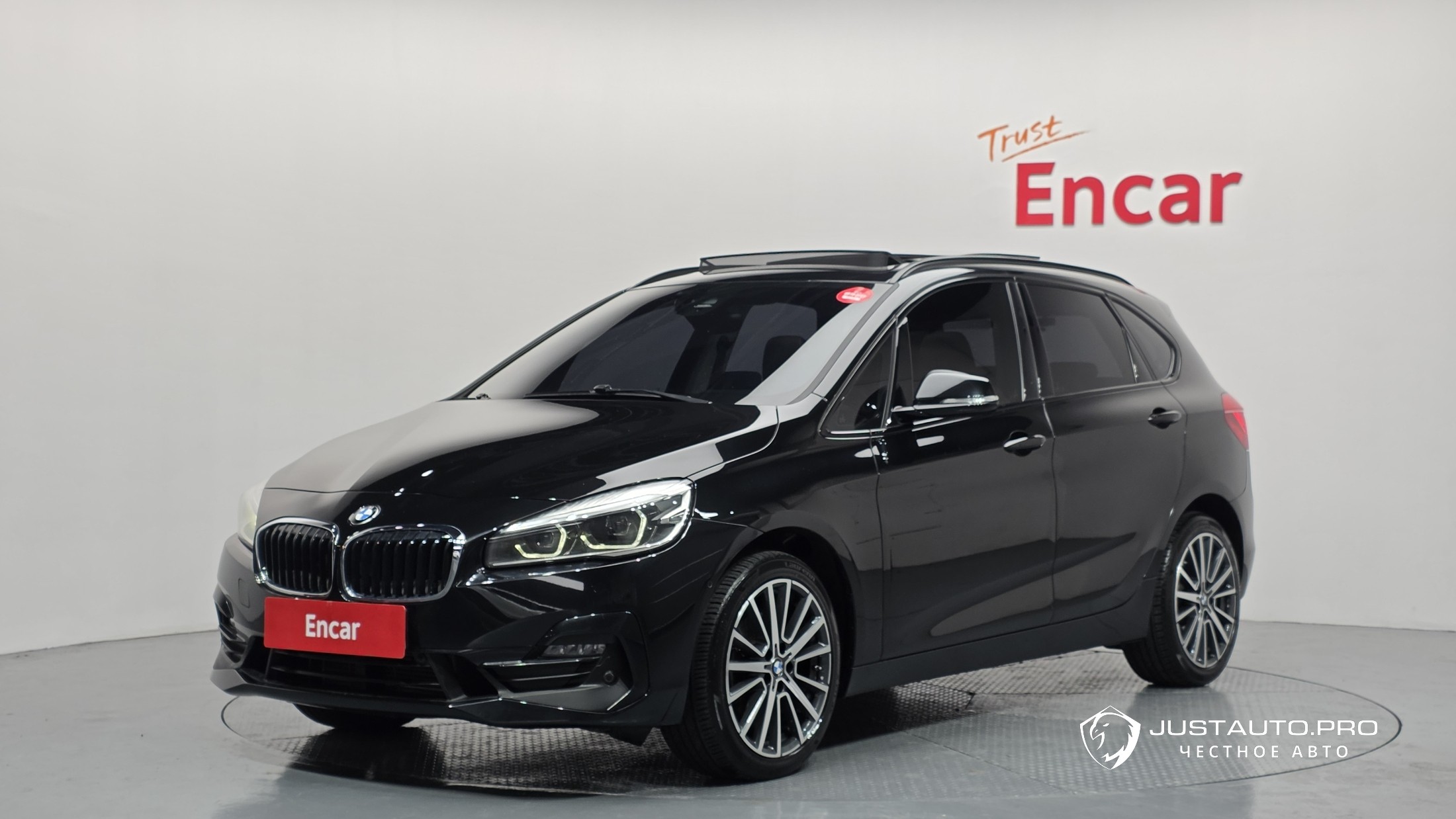 Автомобиль BMW 2-Series