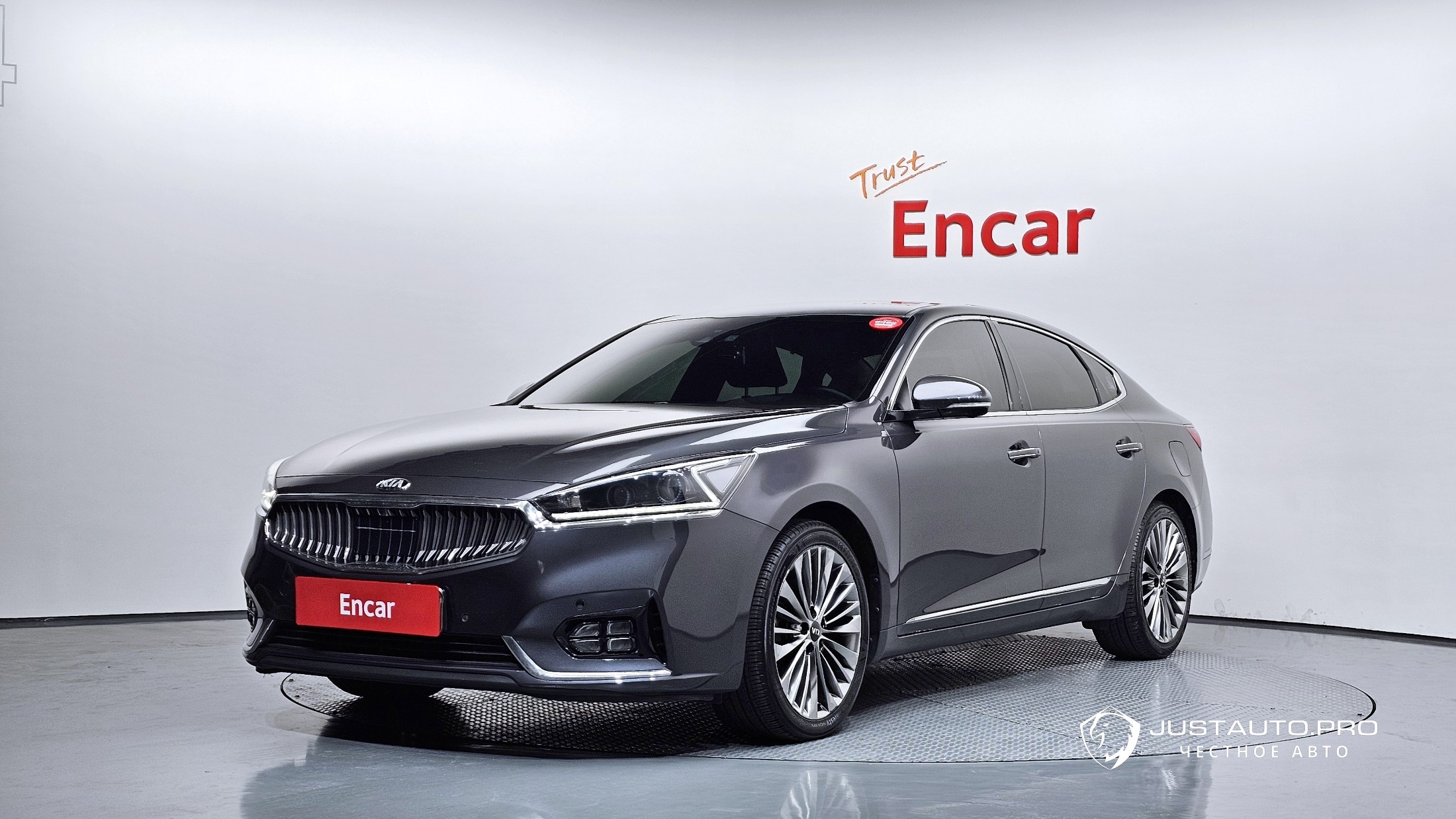 Автомобиль Kia K7