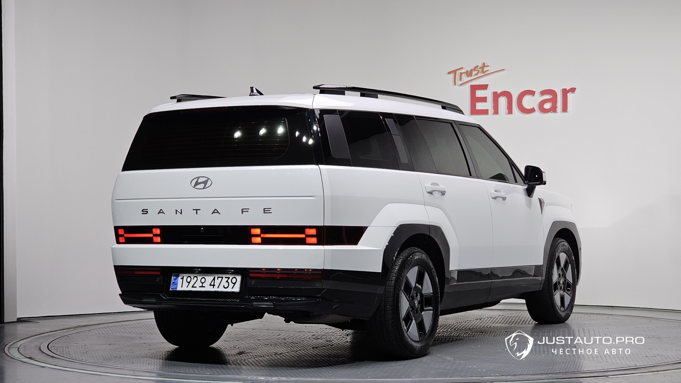 Автомобиль Hyundai Santafe