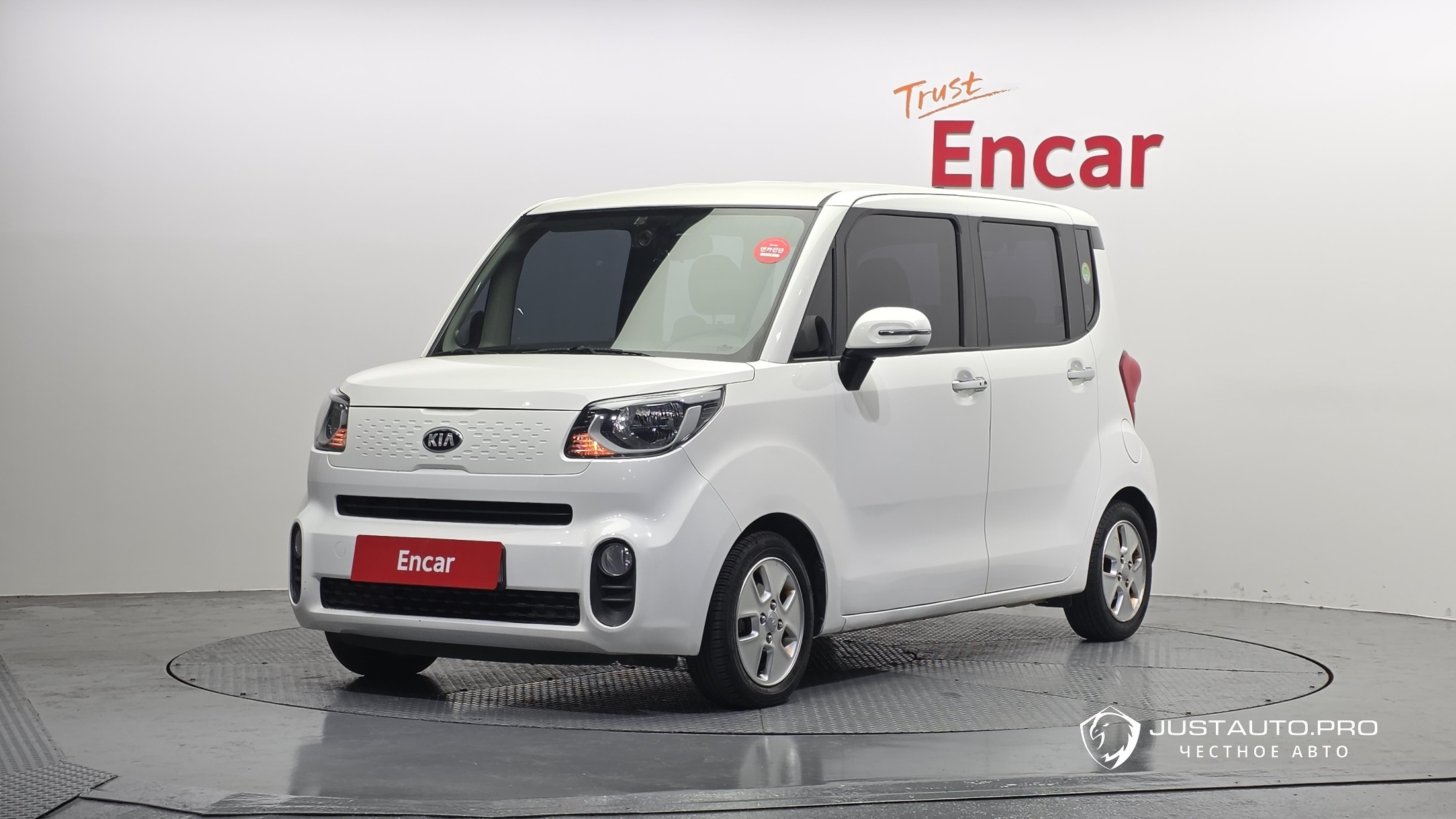 Автомобиль Kia RAY