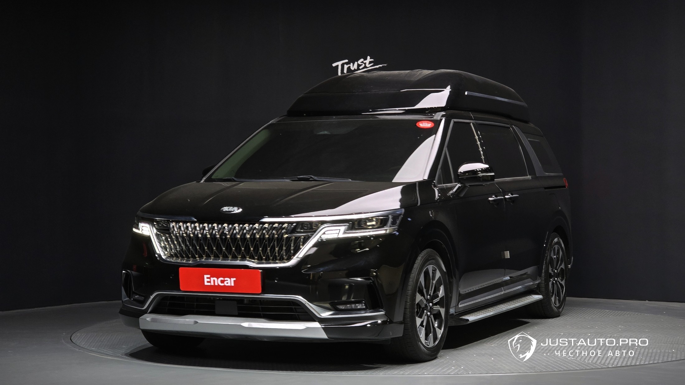 Автомобиль Kia Canival