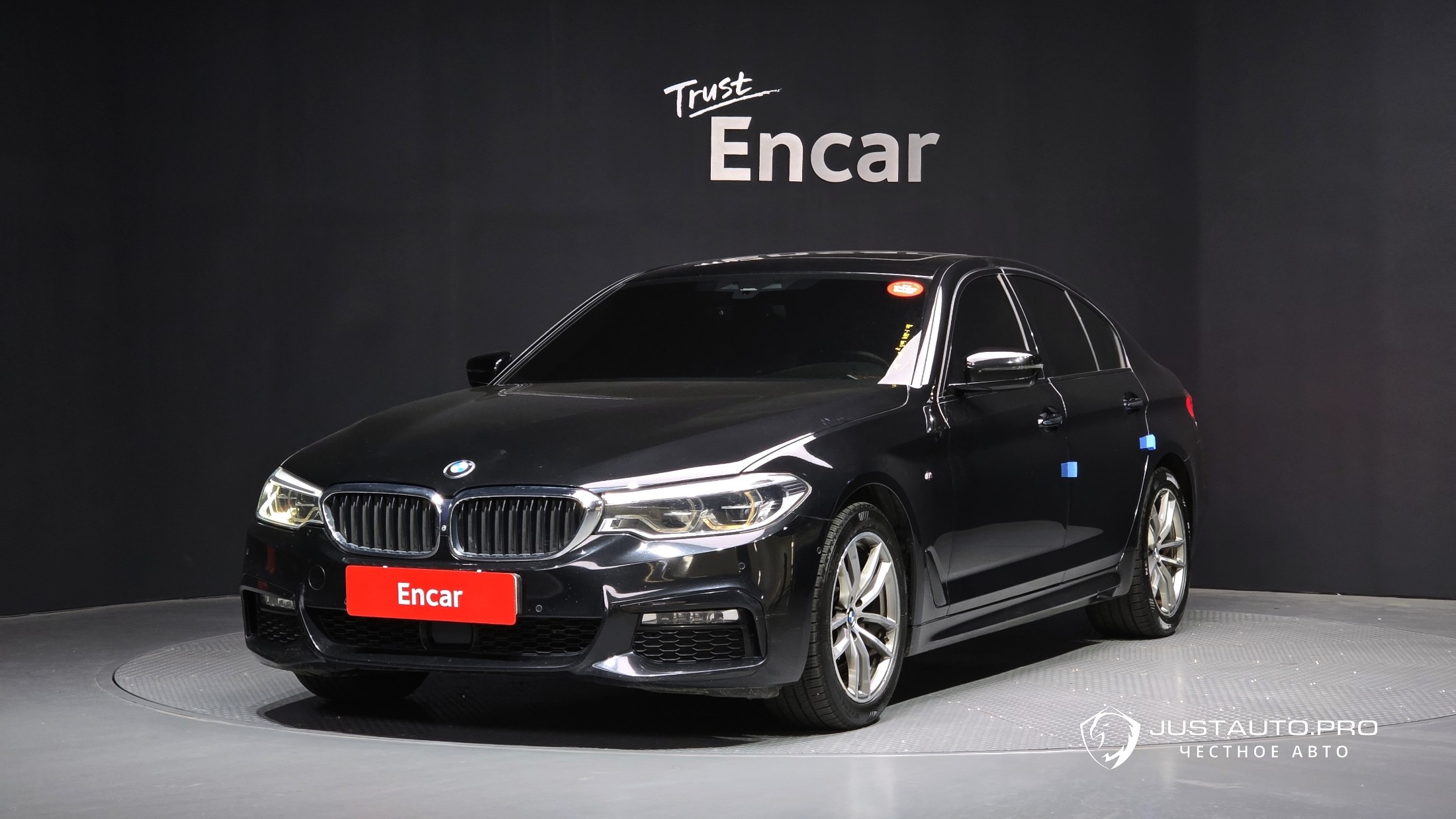 Автомобиль BMW 5-Series