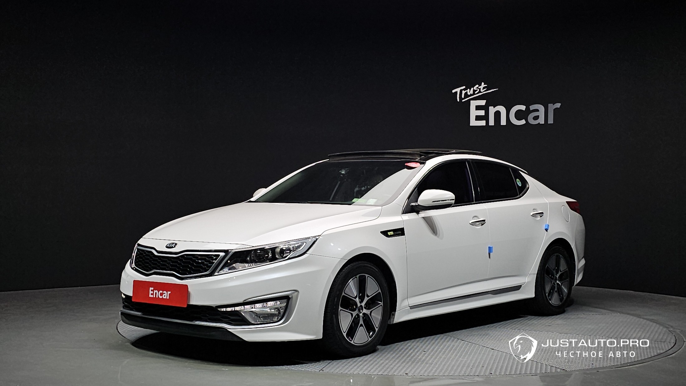 Автомобиль Kia K5