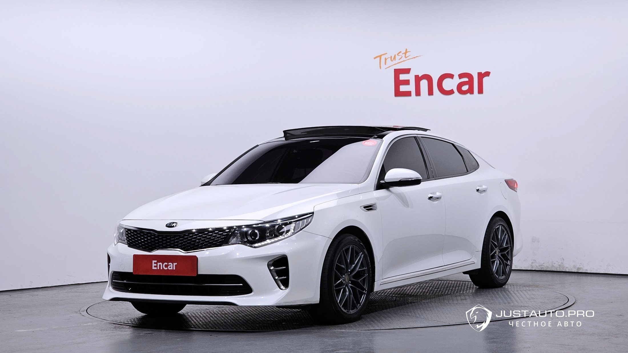 Автомобиль Kia K5