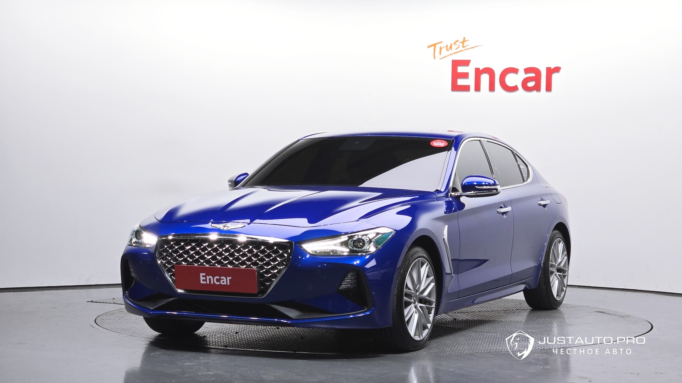 Автомобиль Genesis G70