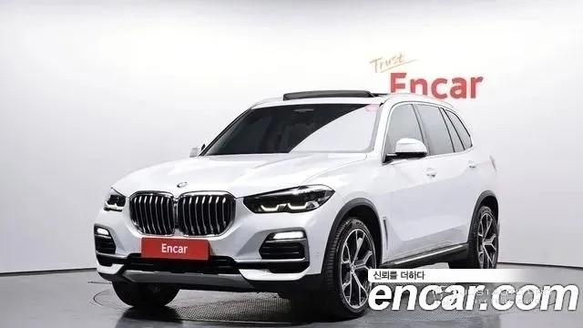 Автомобиль BMW X5