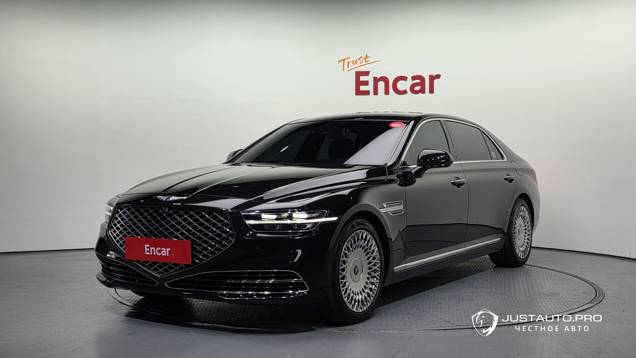 Автомобиль Genesis G90