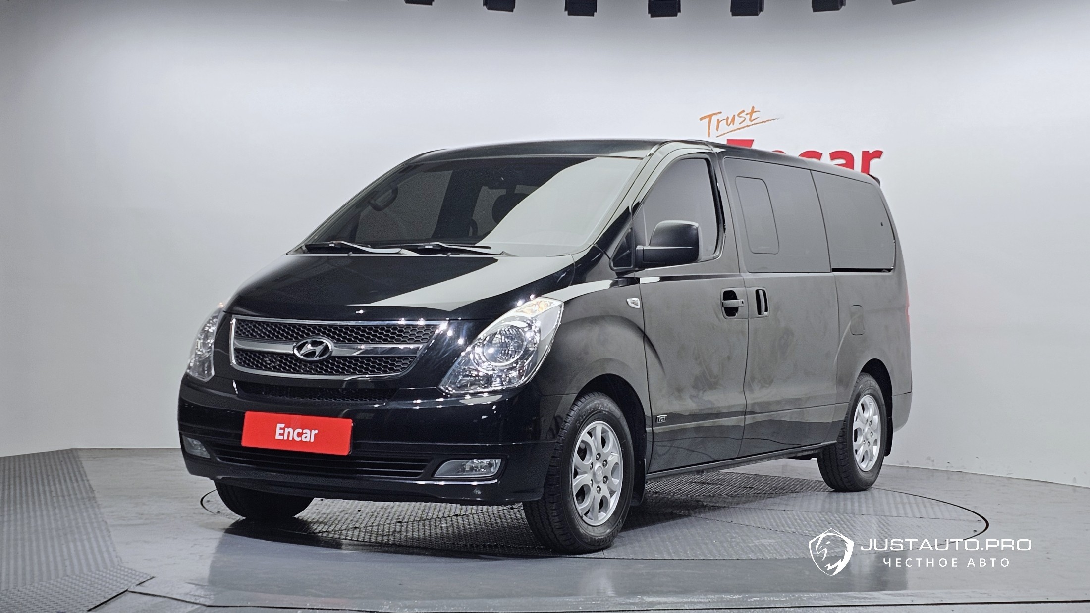 Автомобиль Hyundai Starex