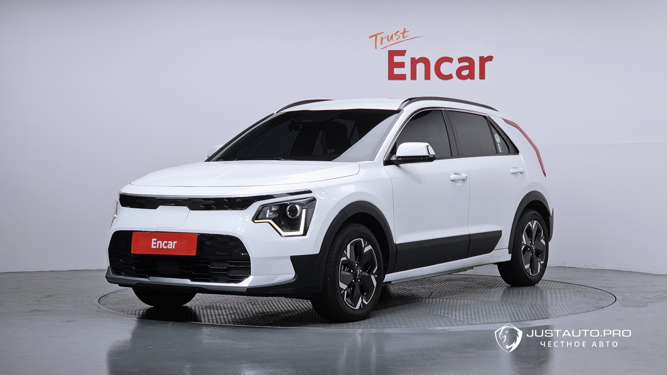 Автомобиль Kia Niro