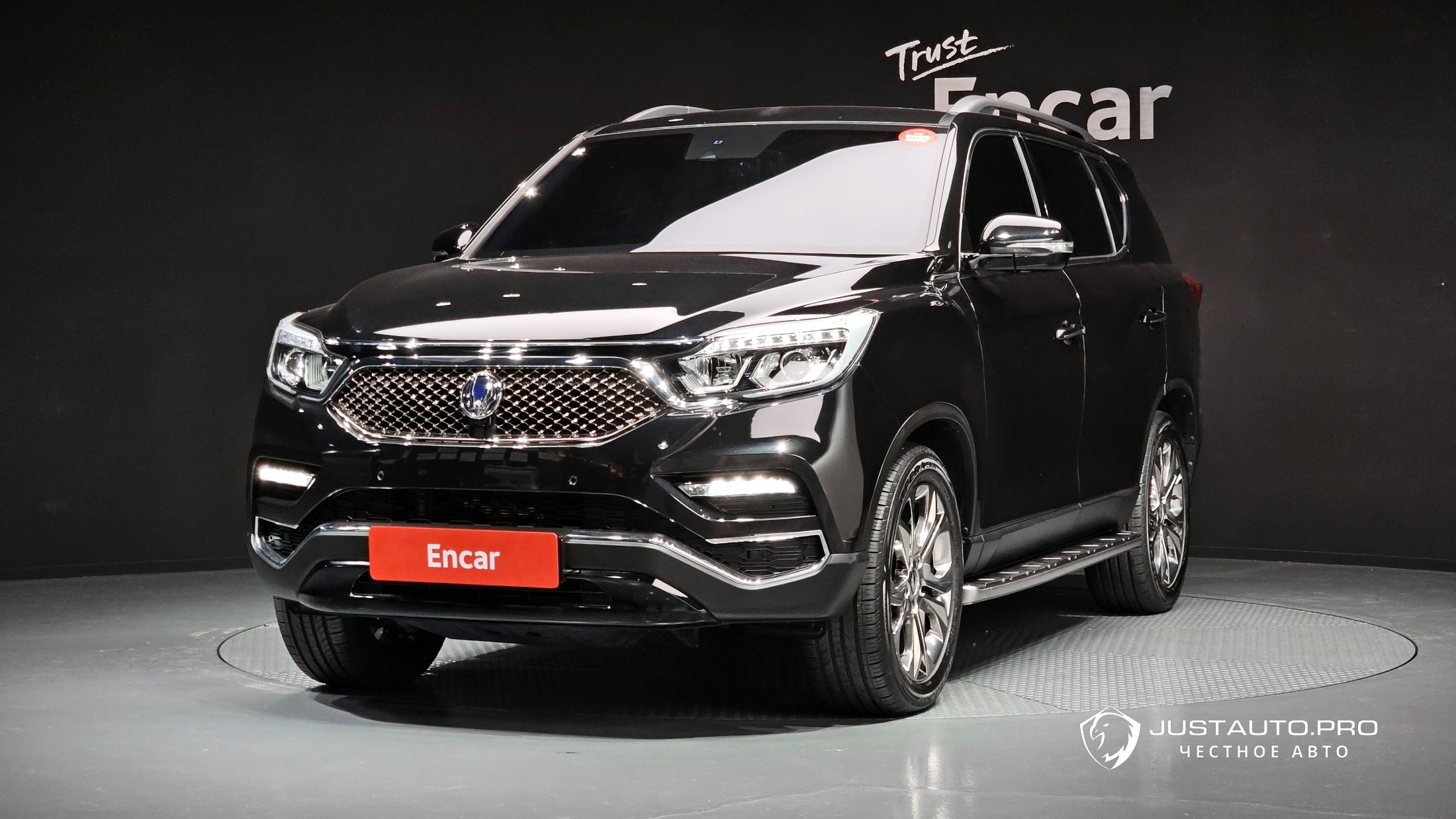 Автомобиль KG_Mobility_Ssangyong Rexton