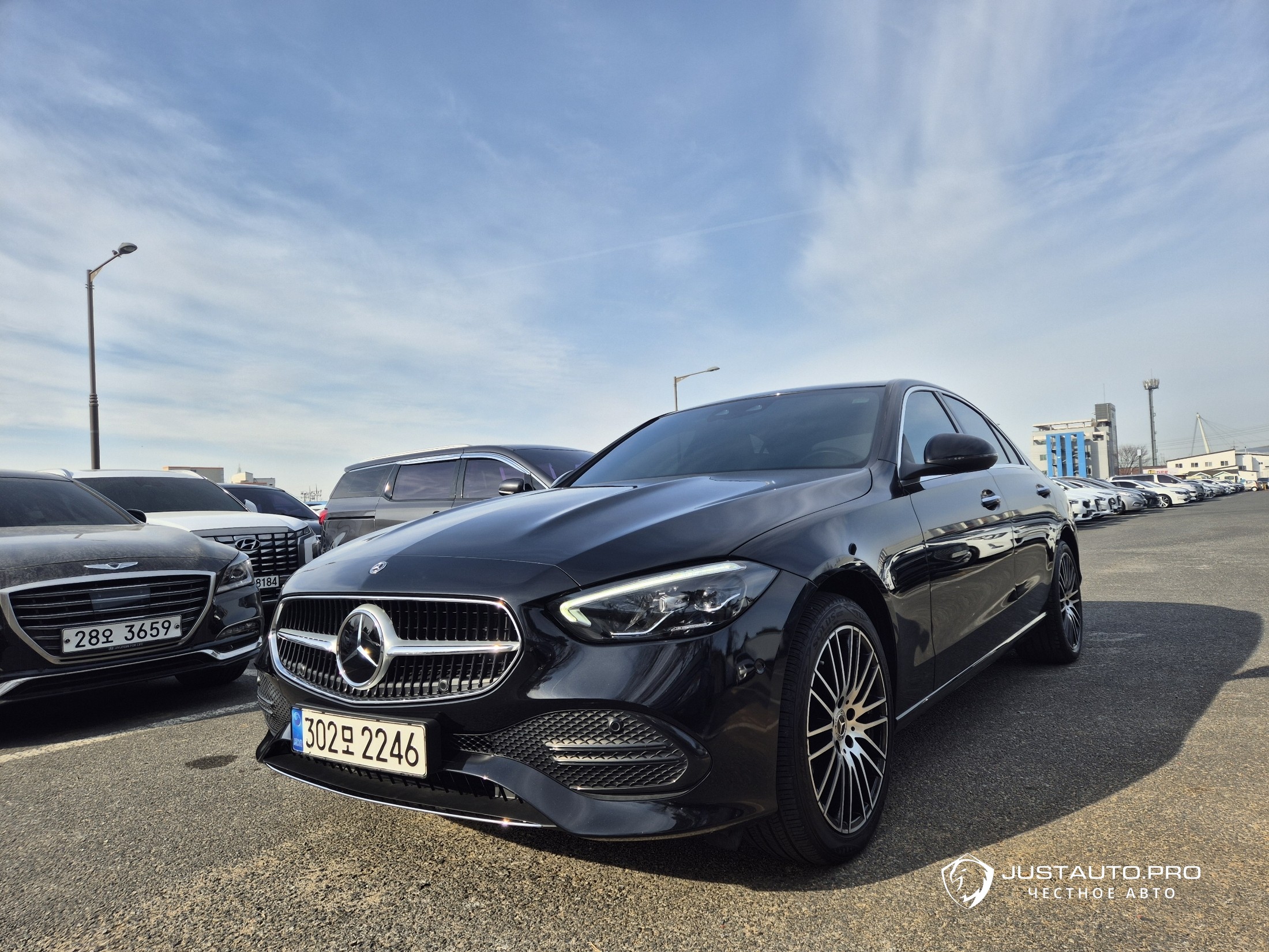 Автомобиль Mercedes-Benz C-Class