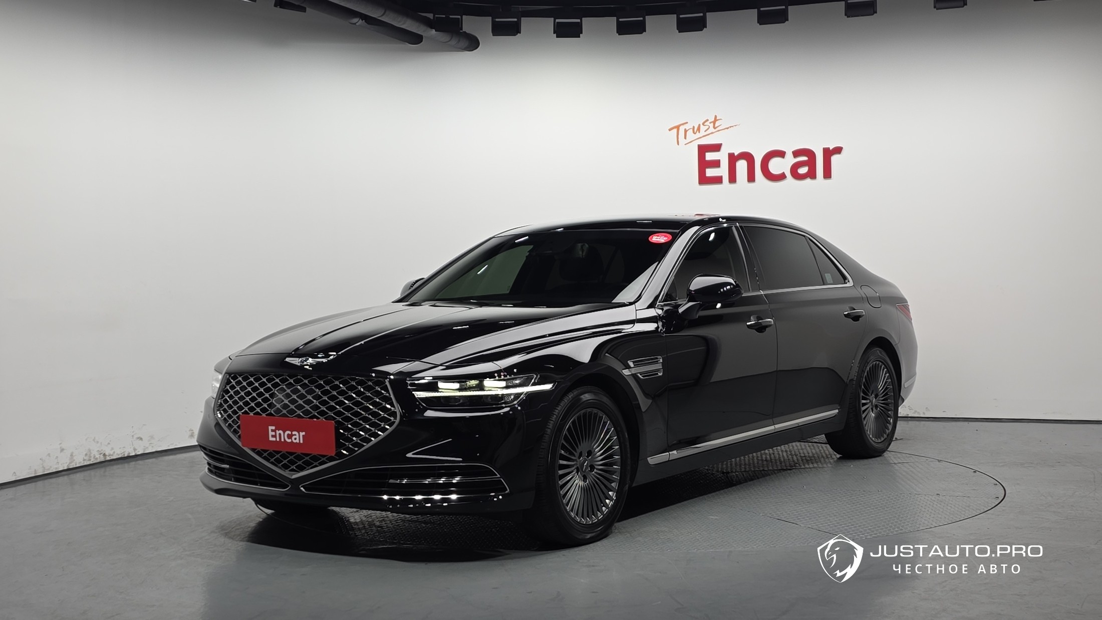 Автомобиль Genesis G90