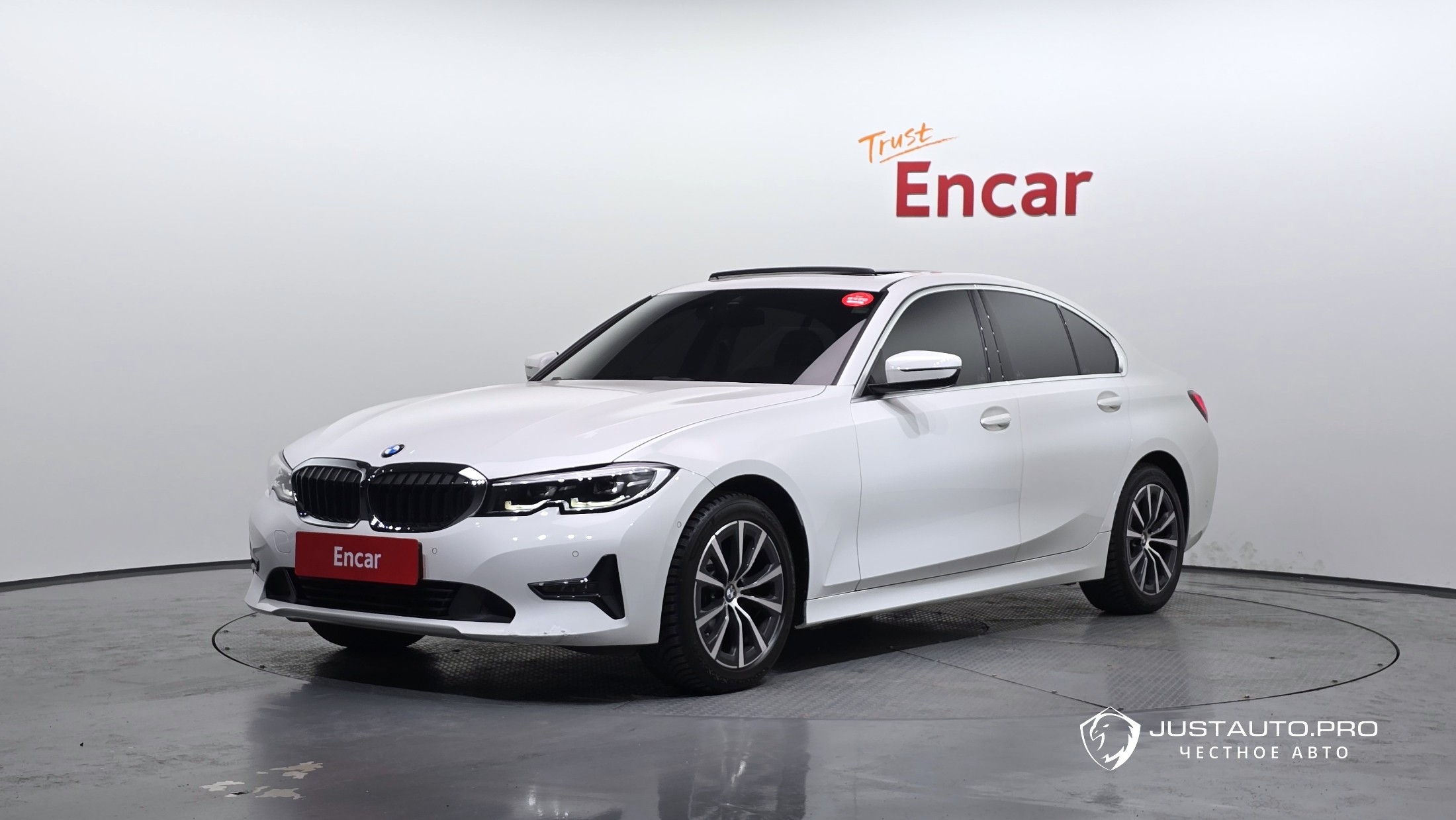 Автомобиль BMW 3-Series