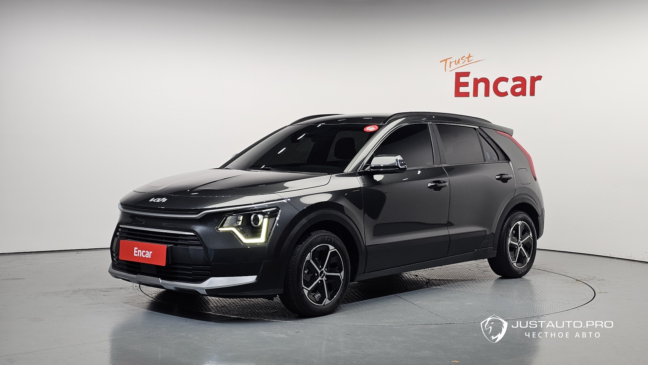 Автомобиль Kia Niro