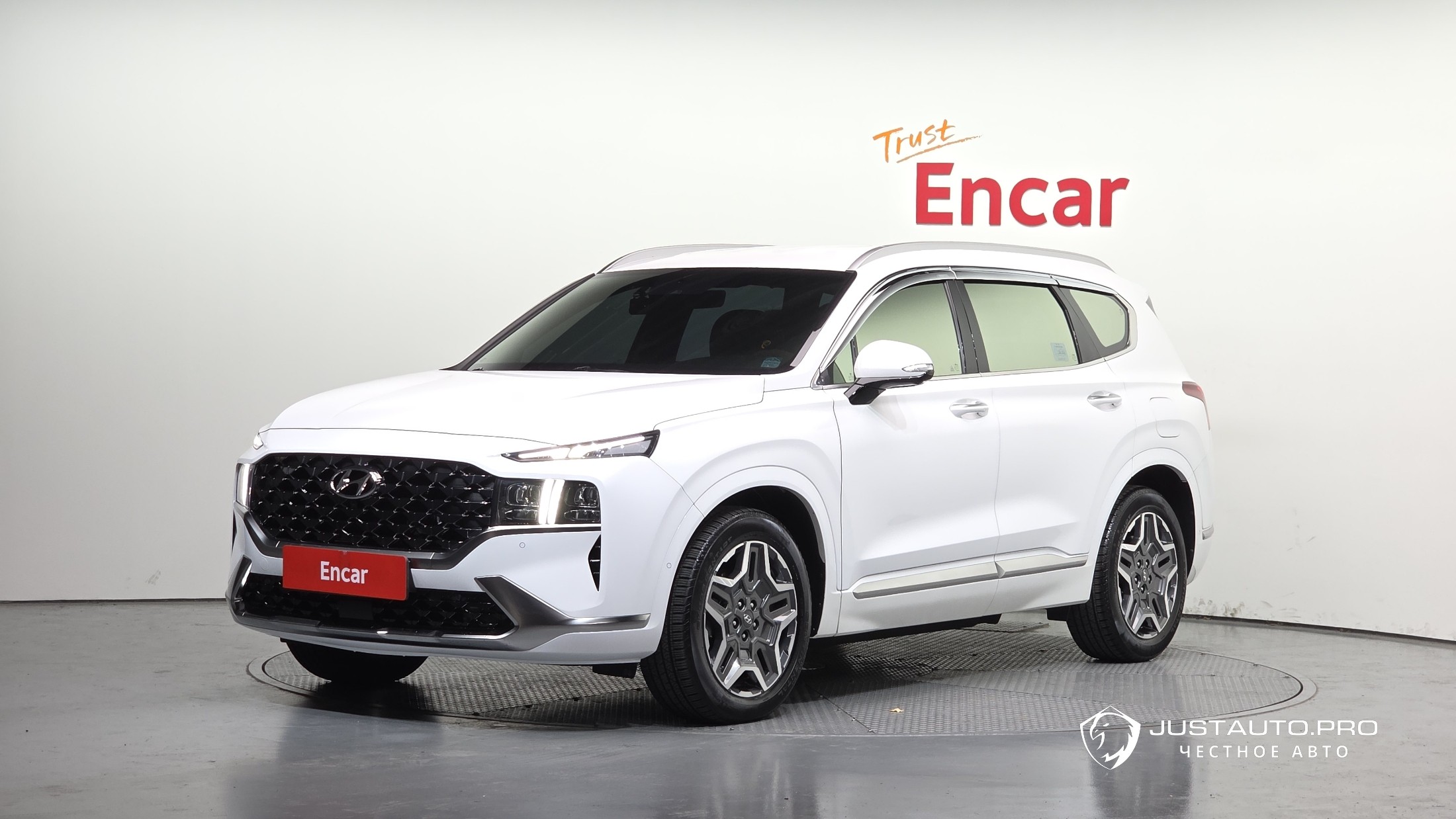 Автомобиль Hyundai Santafe