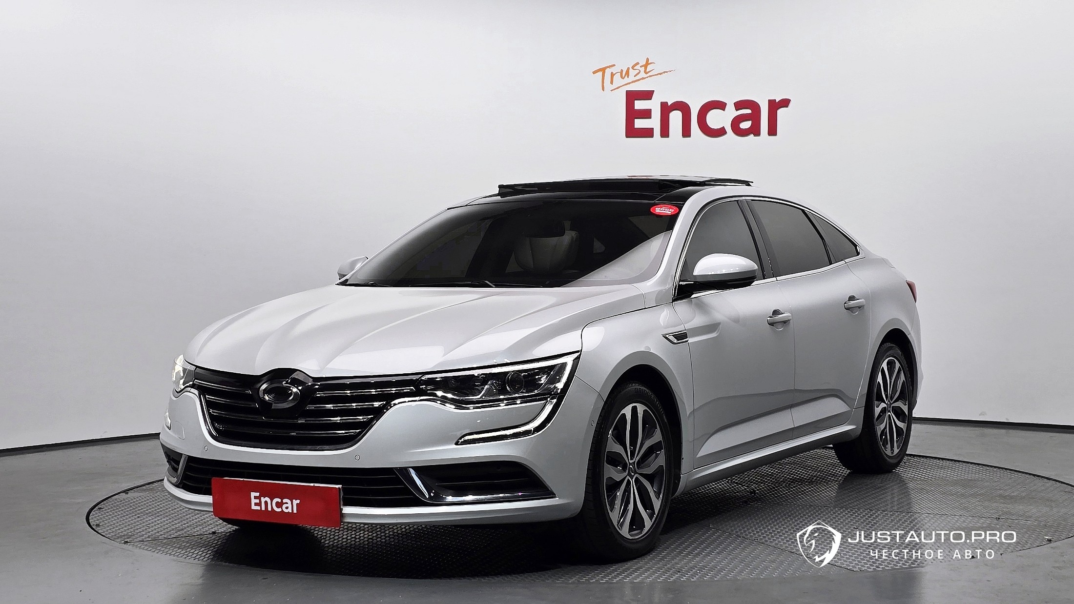 Автомобиль Renault-KoreaSamsung SM6