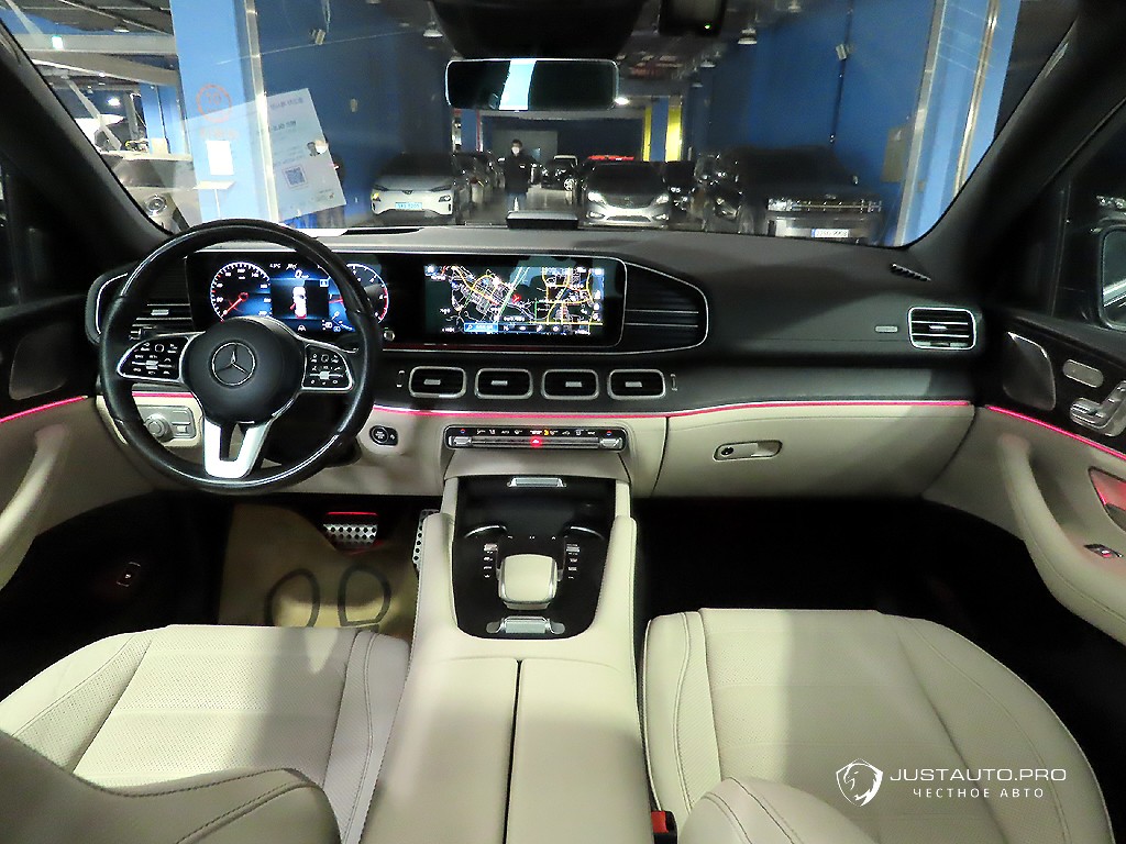 Автомобиль Mercedes-Benz GLS-Class