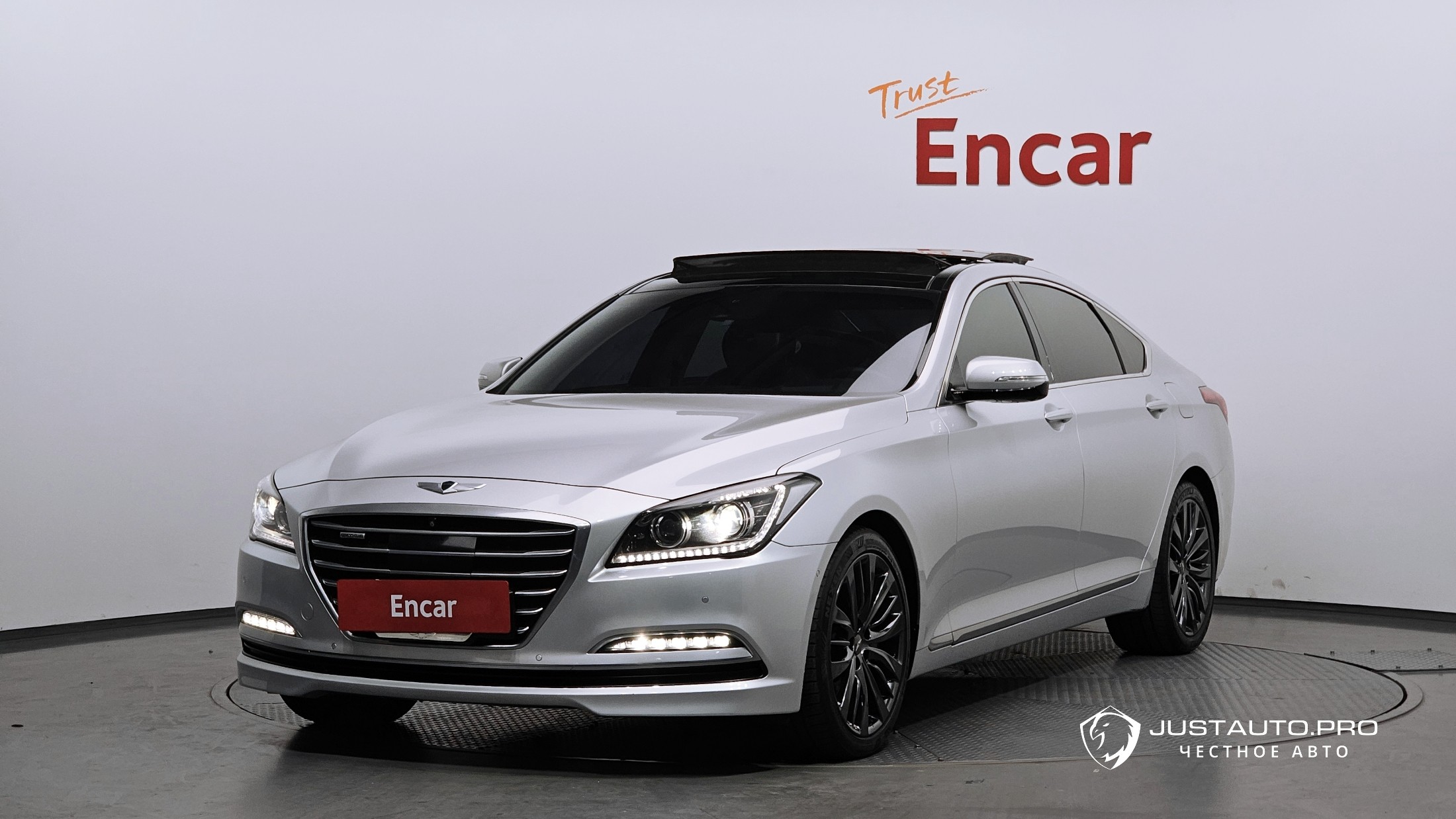 Автомобиль Hyundai Genesis