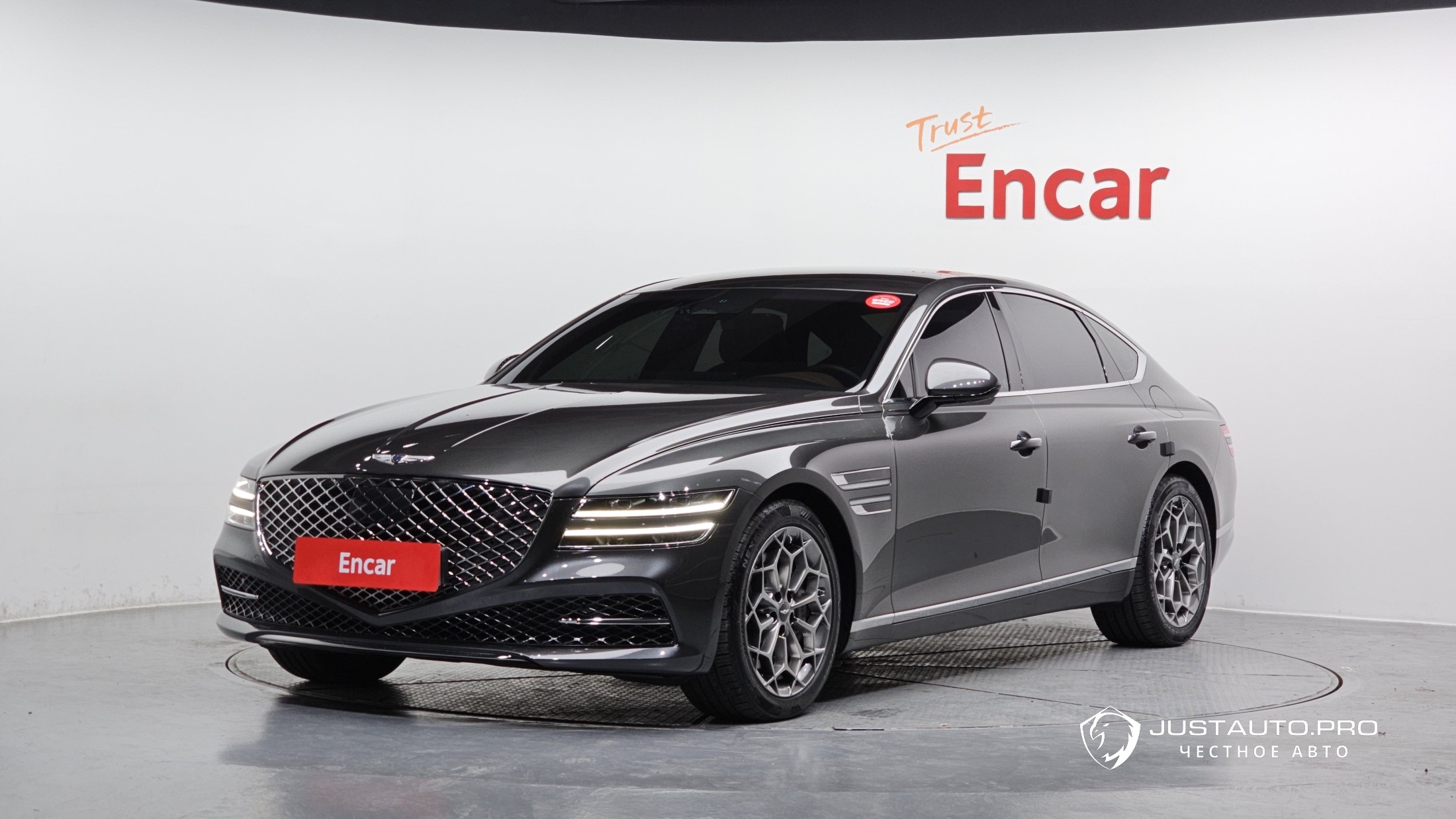 Автомобиль Genesis G80