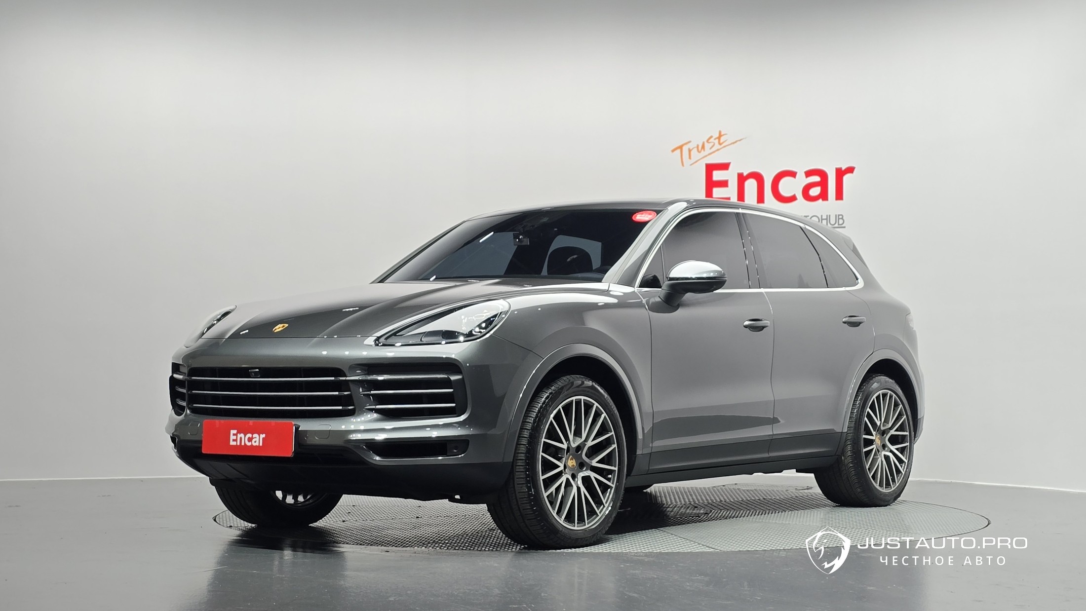 Автомобиль Porsche Cayenne