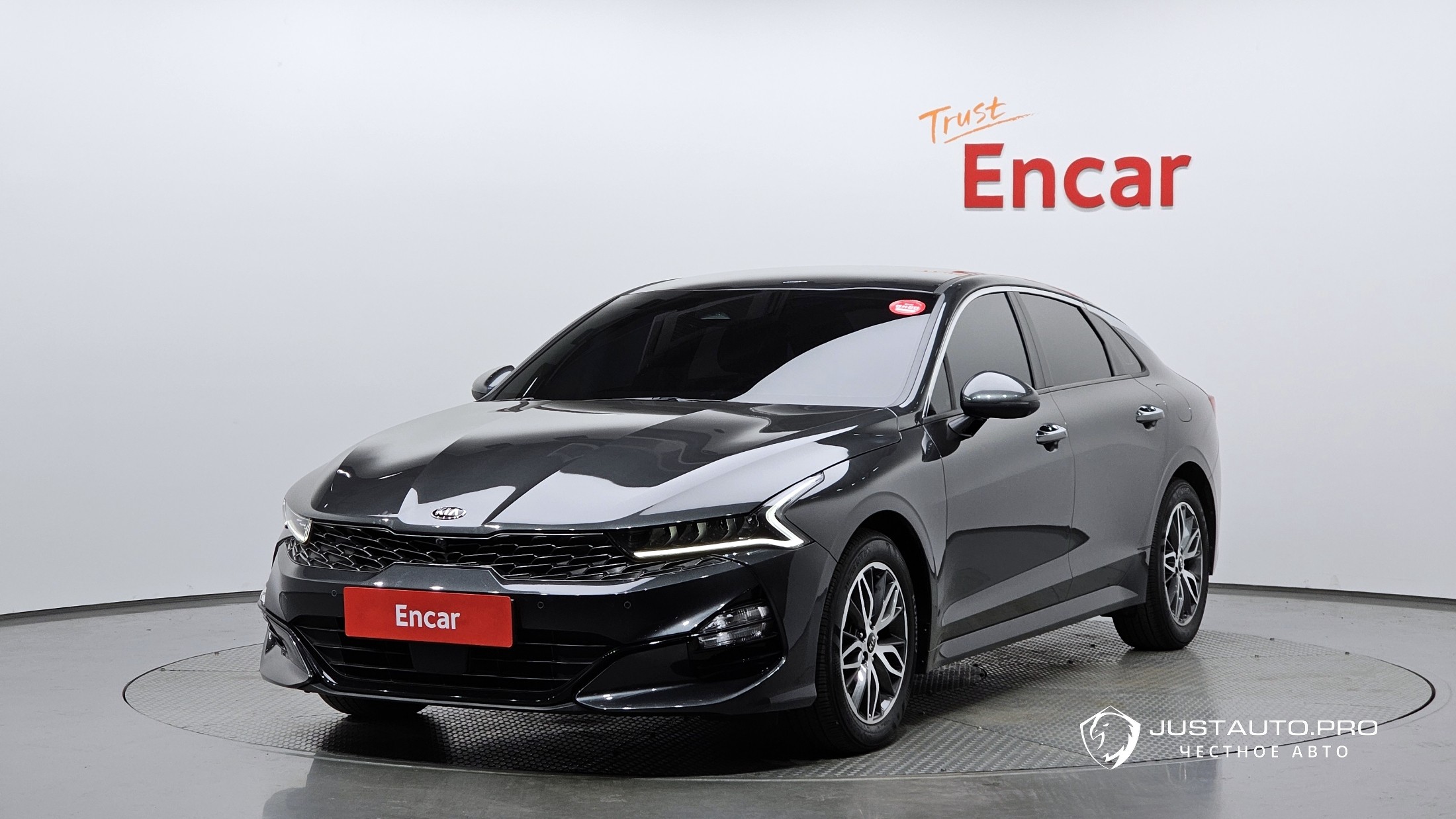 Автомобиль Kia K5