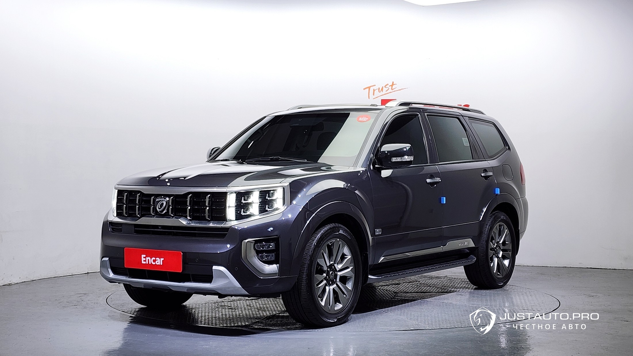 Автомобиль Kia Mohave